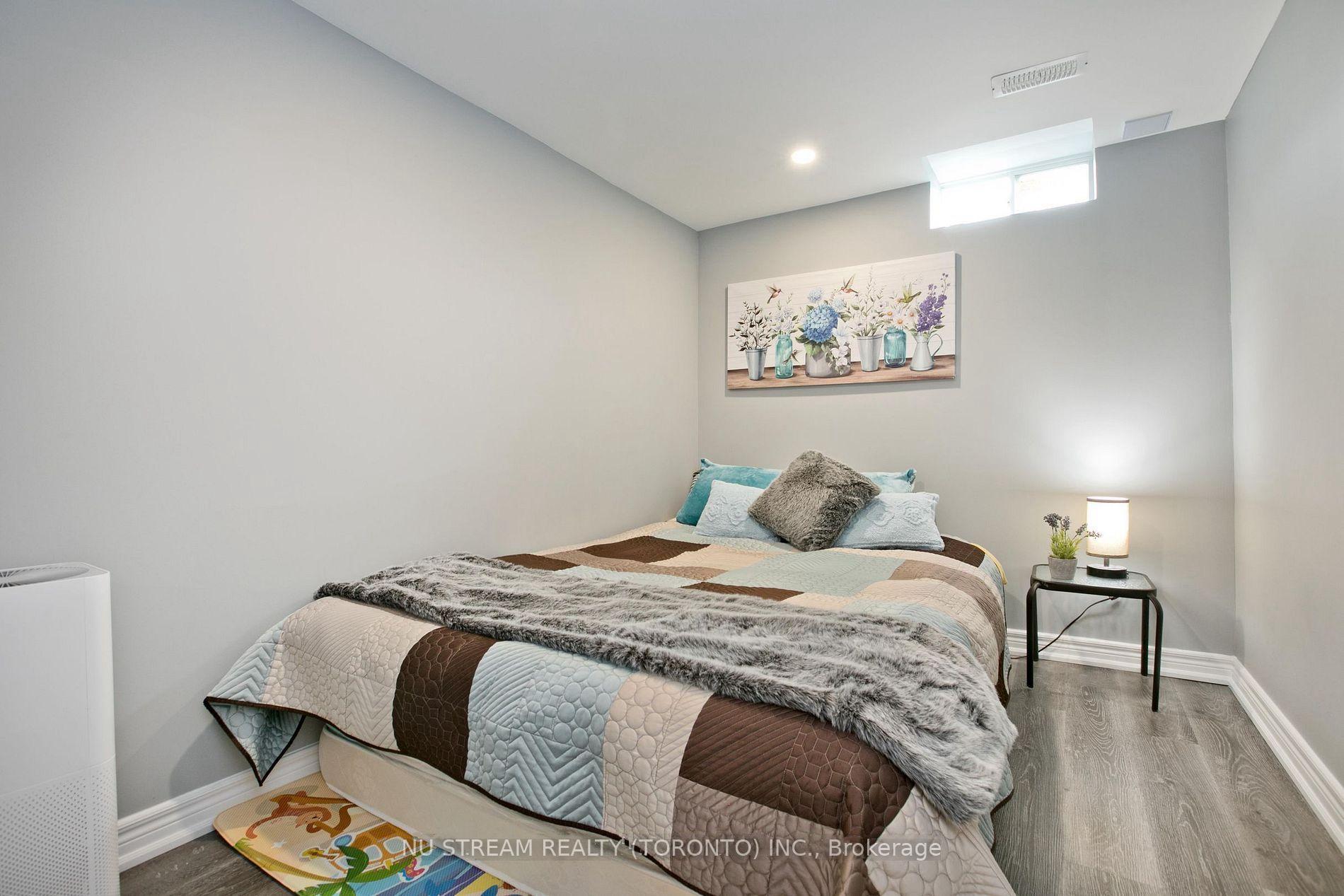 Photo 2 of Unit Bsmt, 261 Doubtfire Crescent, Markham, Middlefield — HOMEH