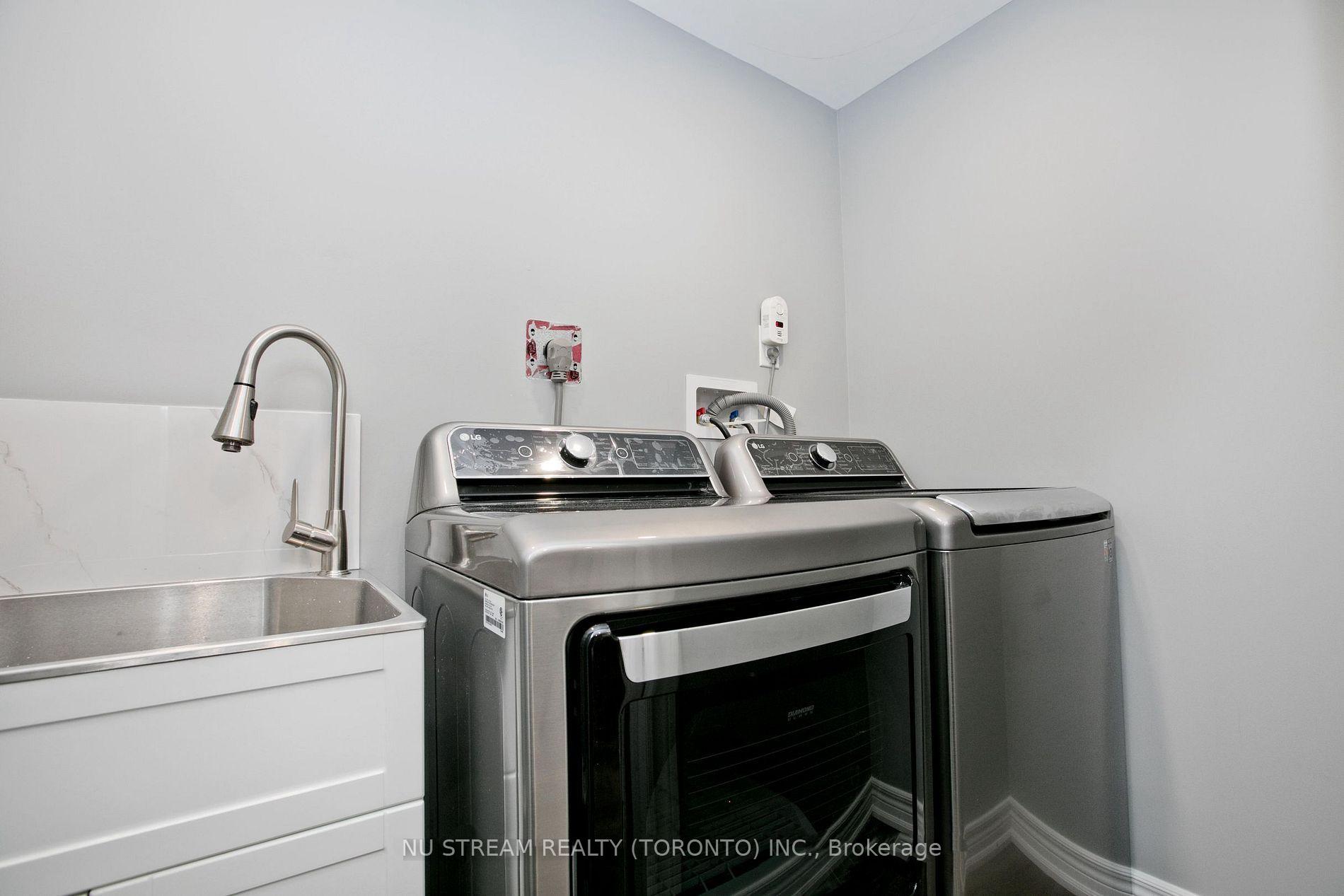 Photo 7 of Unit Bsmt, 261 Doubtfire Crescent, Markham, Middlefield — HOMEH