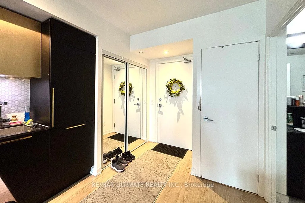 Photo 5 of Unit 1508, 85 Wood Street, Toronto, Church-Yonge Corridor — HOMEH