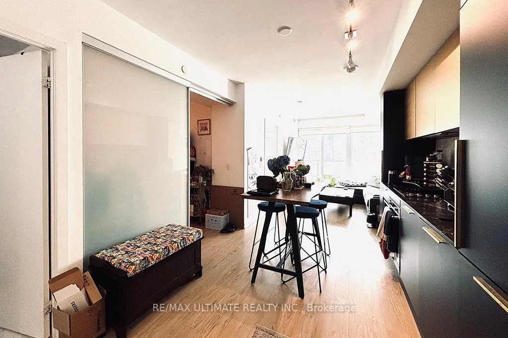 Photo 9 of Unit 1508, 85 Wood Street, Toronto, Church-Yonge Corridor — HOMEH
