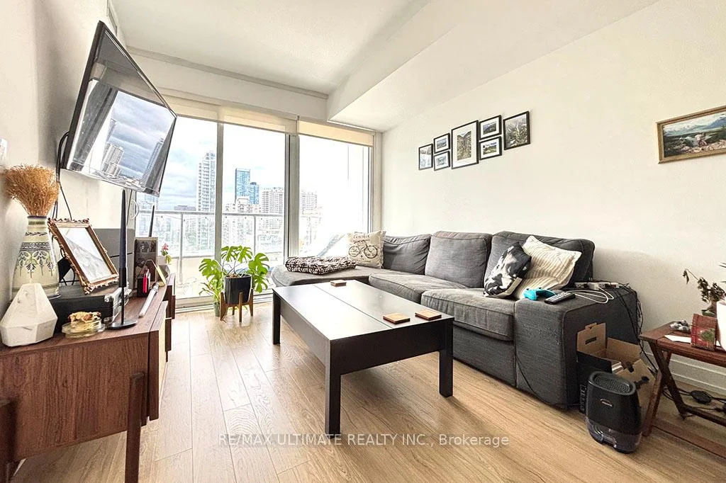 Photo 11 of Unit 1508, 85 Wood Street, Toronto, Church-Yonge Corridor — HOMEH