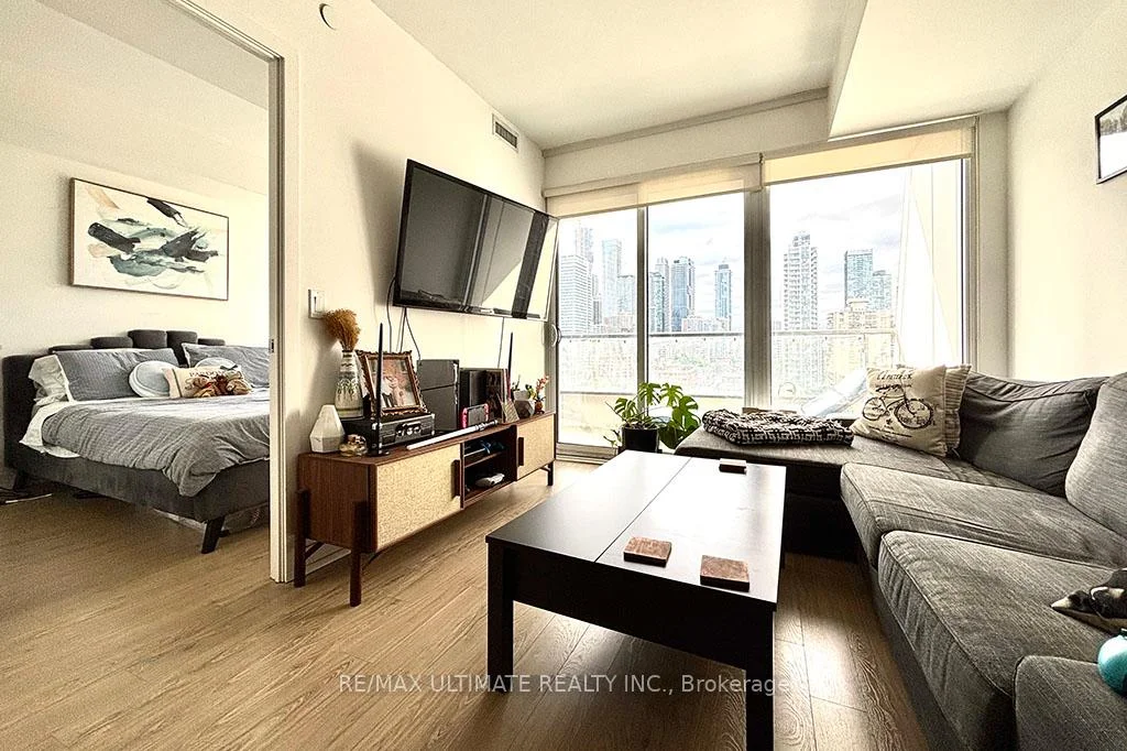 Photo 13 of Unit 1508, 85 Wood Street, Toronto, Church-Yonge Corridor — HOMEH