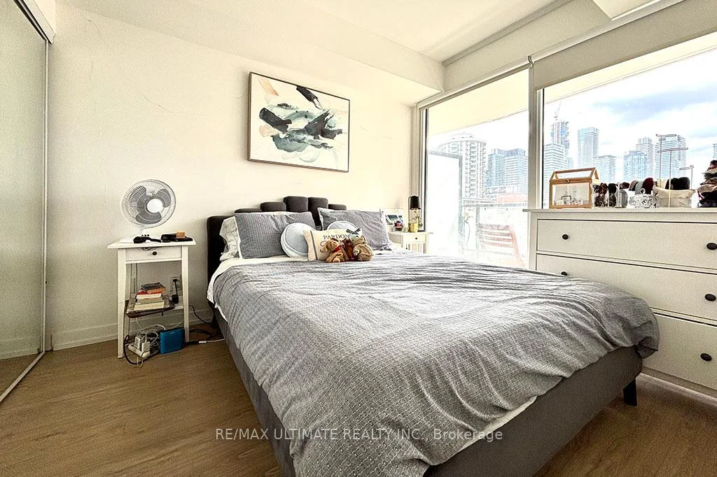 Photo 15 of Unit 1508, 85 Wood Street, Toronto, Church-Yonge Corridor — HOMEH