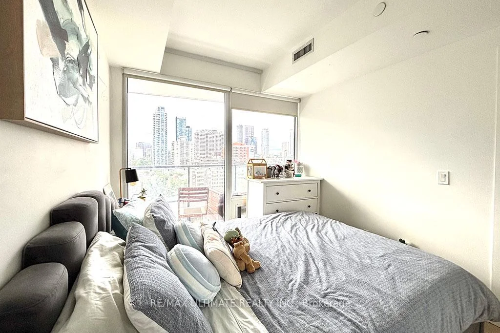 Photo 17 of Unit 1508, 85 Wood Street, Toronto, Church-Yonge Corridor — HOMEH