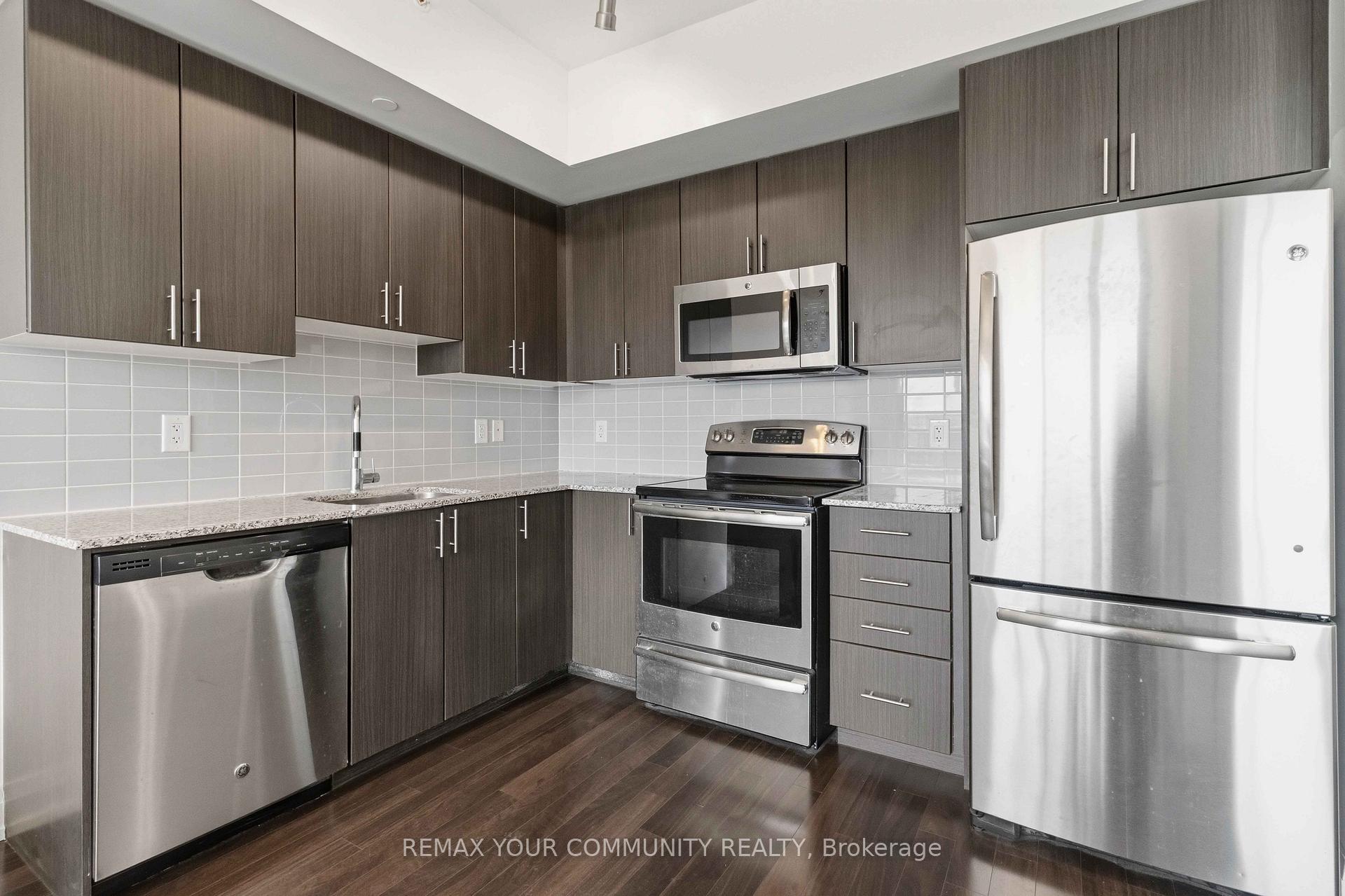 Photo 8 of Unit 418, 7167 Yonge Street, Markham, Grandview — HOMEH
