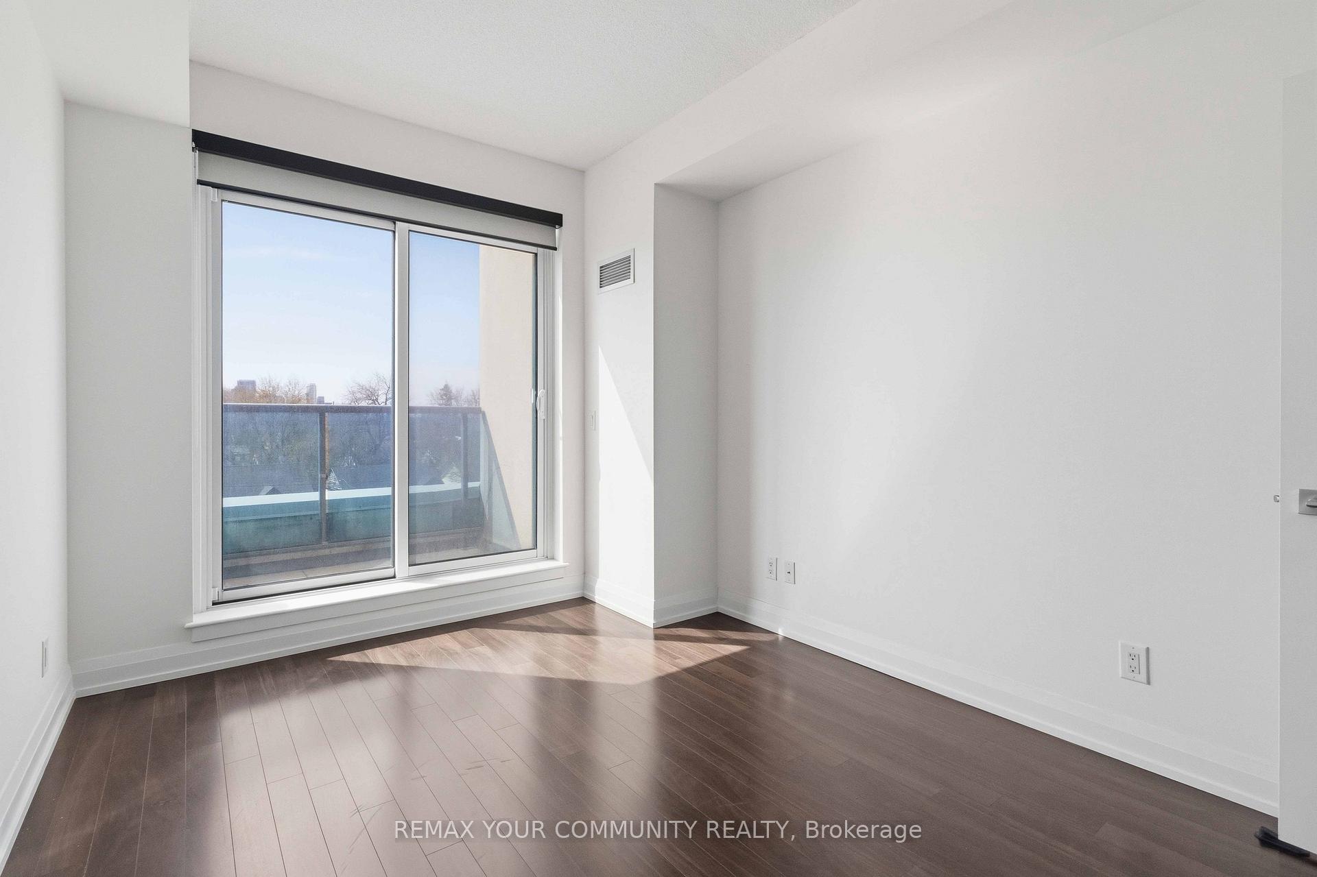 Photo 13 of Unit 418, 7167 Yonge Street, Markham, Grandview — HOMEH