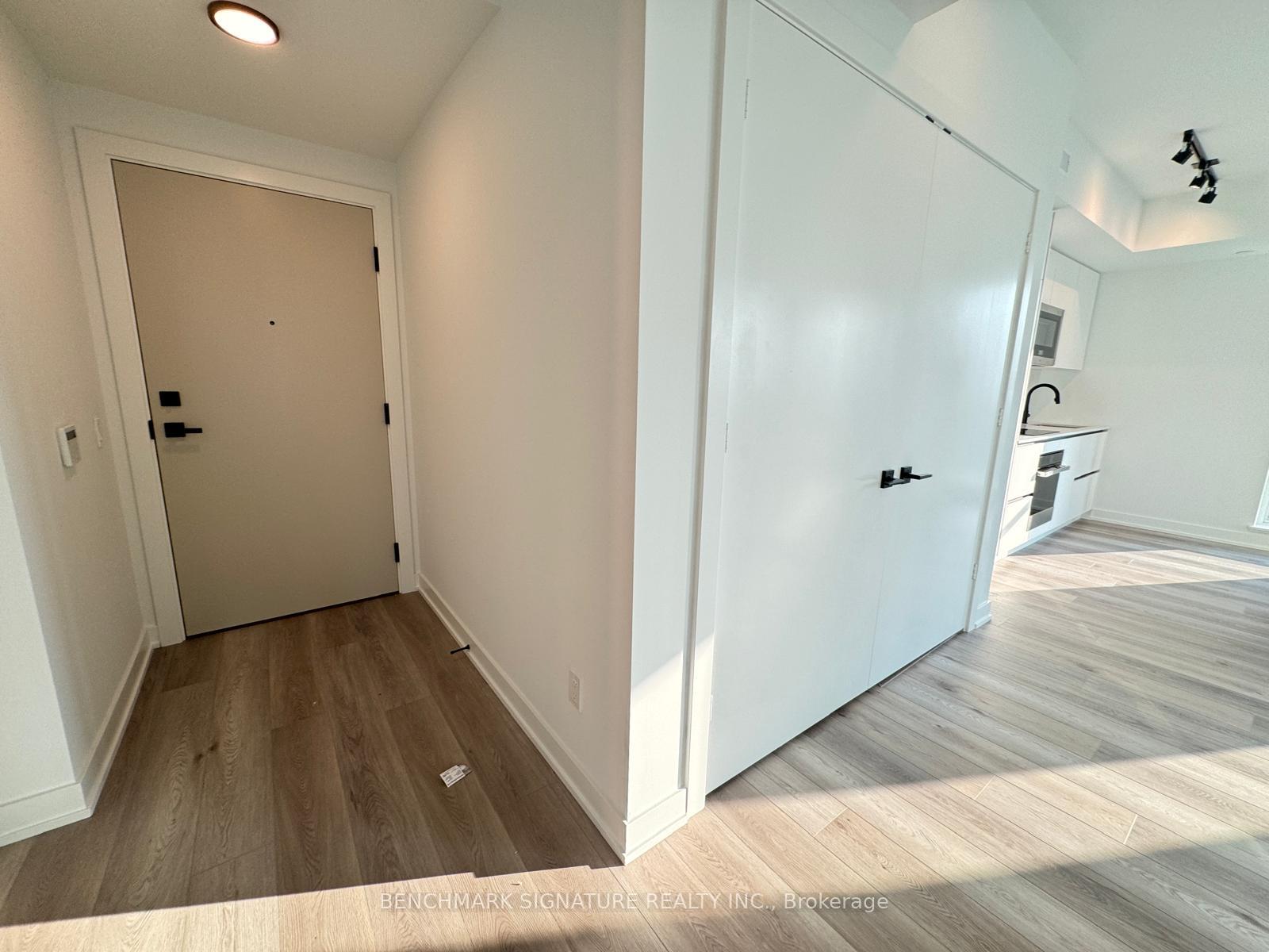 Photo 9 of Unit 3203, 327 King Street, Toronto, Waterfront Communities — HOMEH