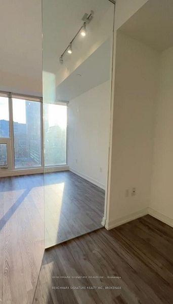 Photo 2 of Unit 2015, 77 Shuter Street, Toronto, Church-Yonge Corridor — HOMEH