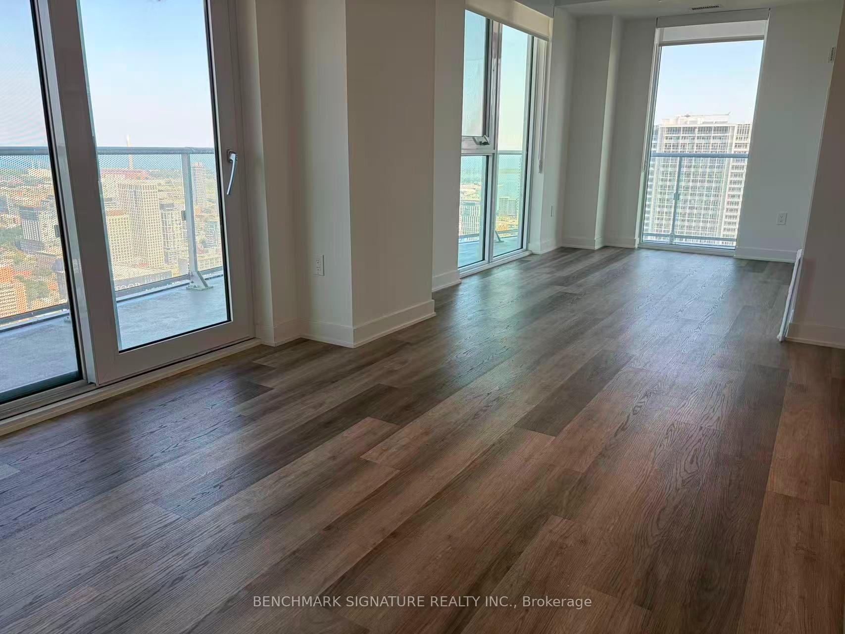 Front of Unit 5007, 100 Dalhousie Street