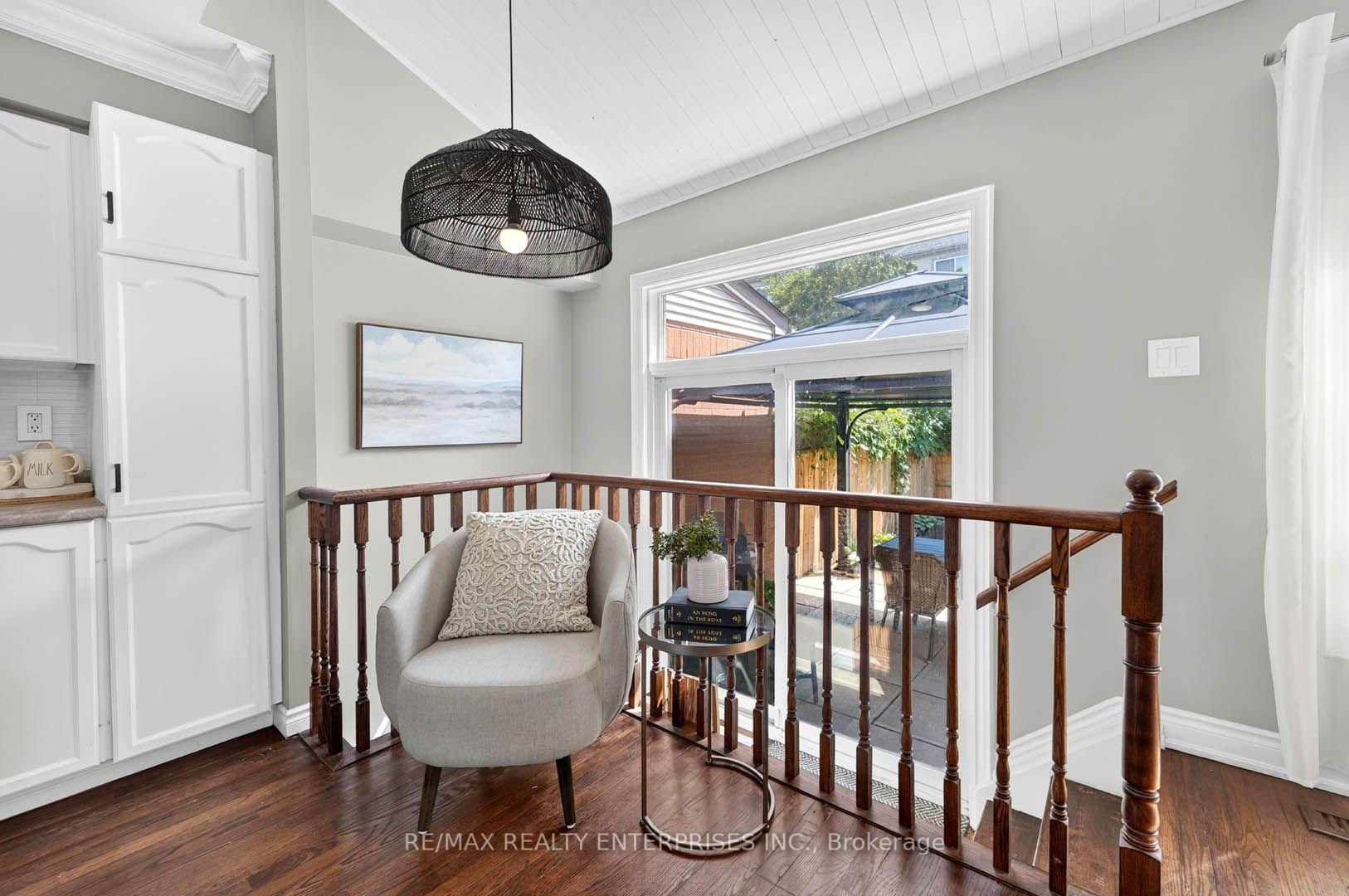 Photo 17 of 1210 Upper Village Drive, Mississauga, Lakeview — HOMEH