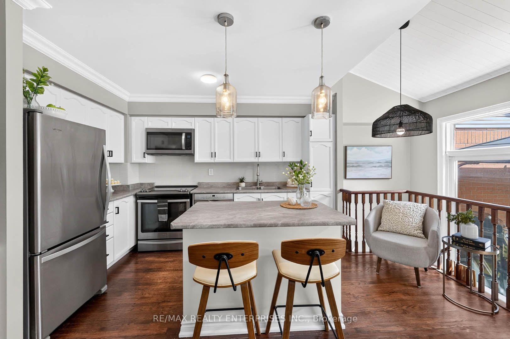 Photo 19 of 1210 Upper Village Drive, Mississauga, Lakeview — HOMEH