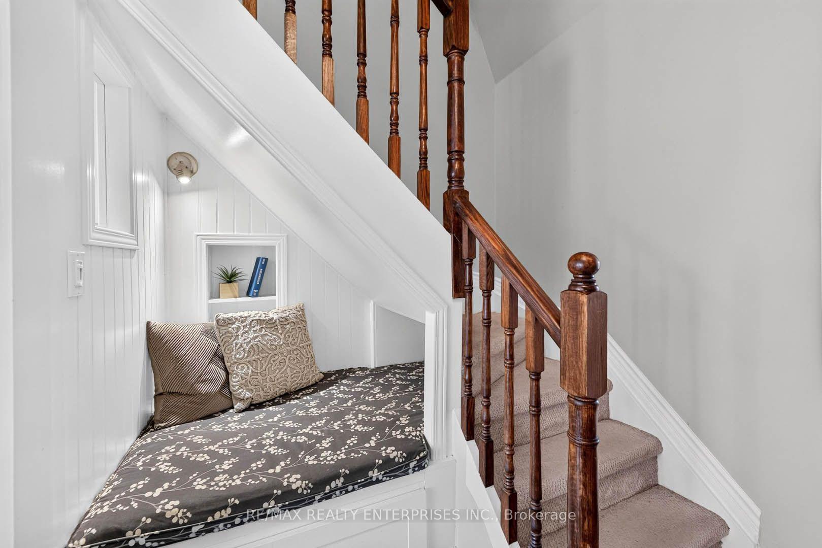 Photo 21 of 1210 Upper Village Drive, Mississauga, Lakeview — HOMEH