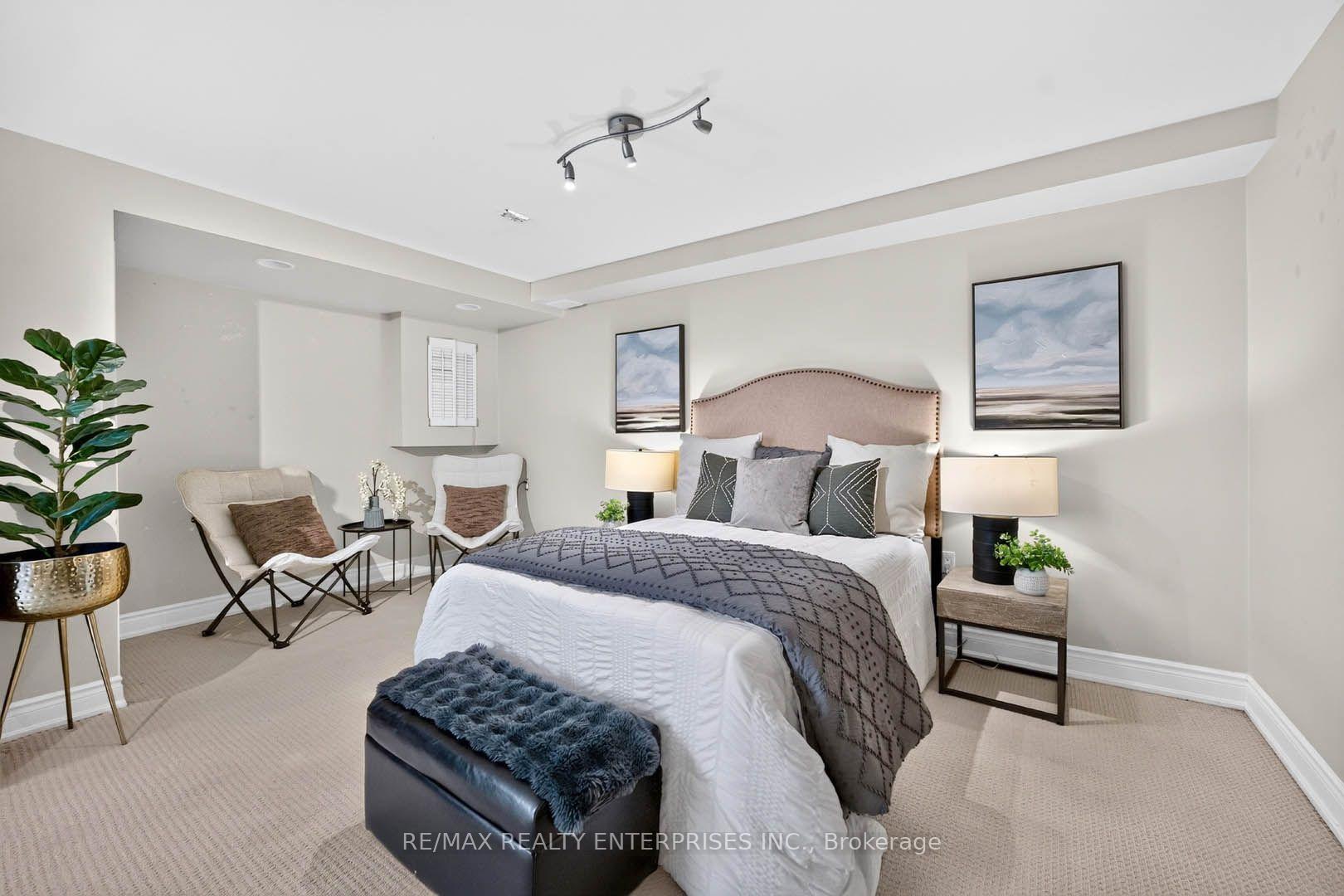 Photo 34 of 1210 Upper Village Drive, Mississauga, Lakeview — HOMEH
