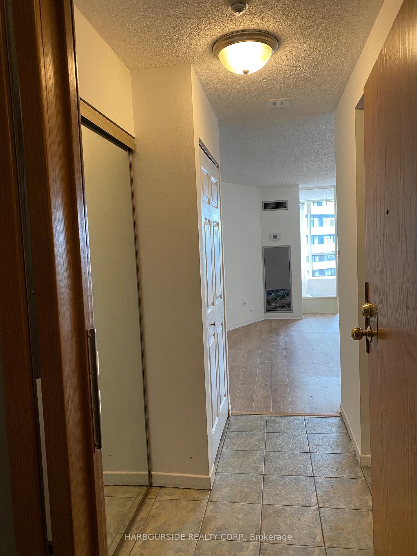 Photo 1 of Unit 1413, 44 St Joseph Street, Toronto, Bay Street Corridor — HOMEH