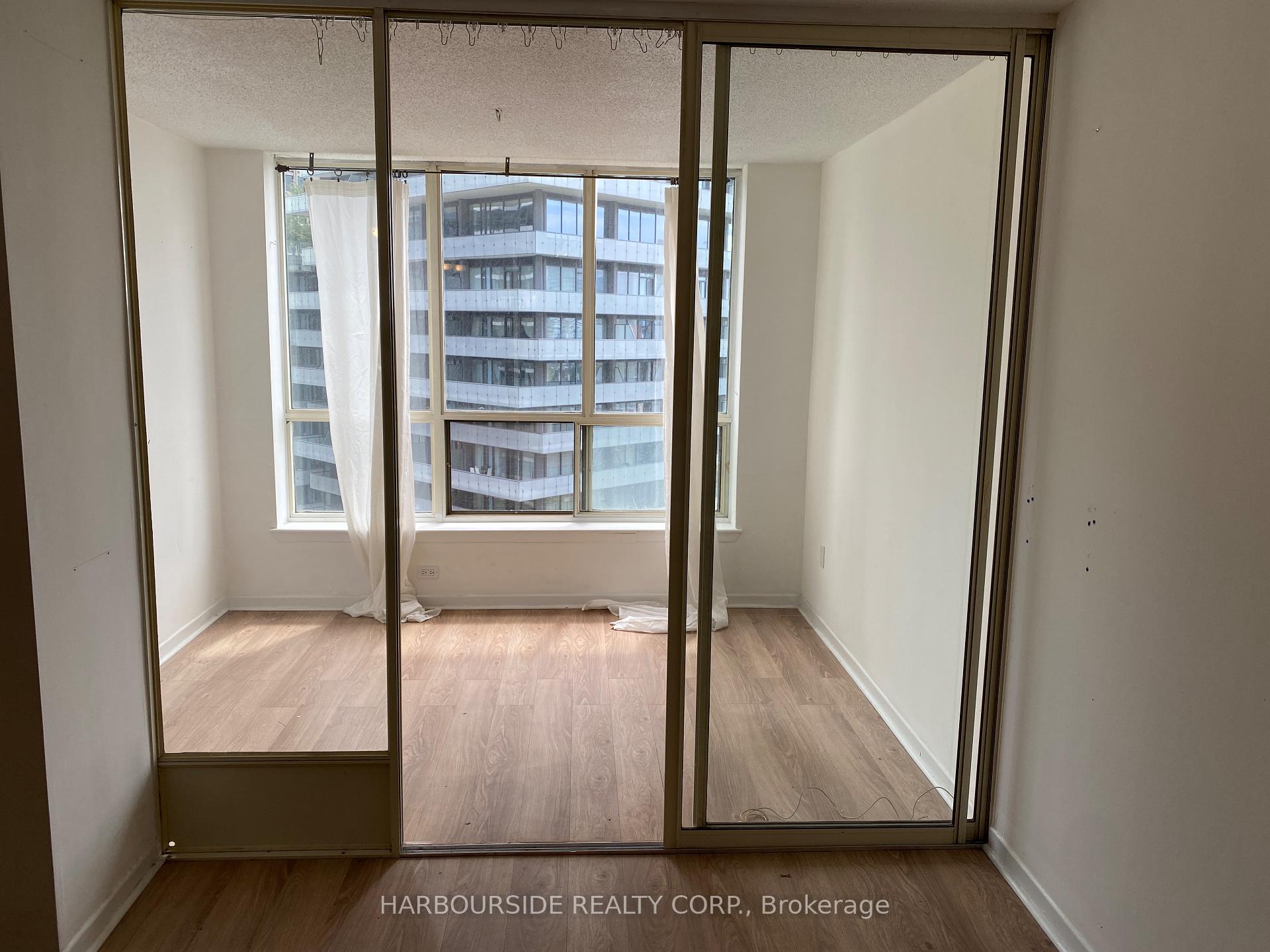 Photo 20 of Unit 1413, 44 St Joseph Street, Toronto, Bay Street Corridor — HOMEH
