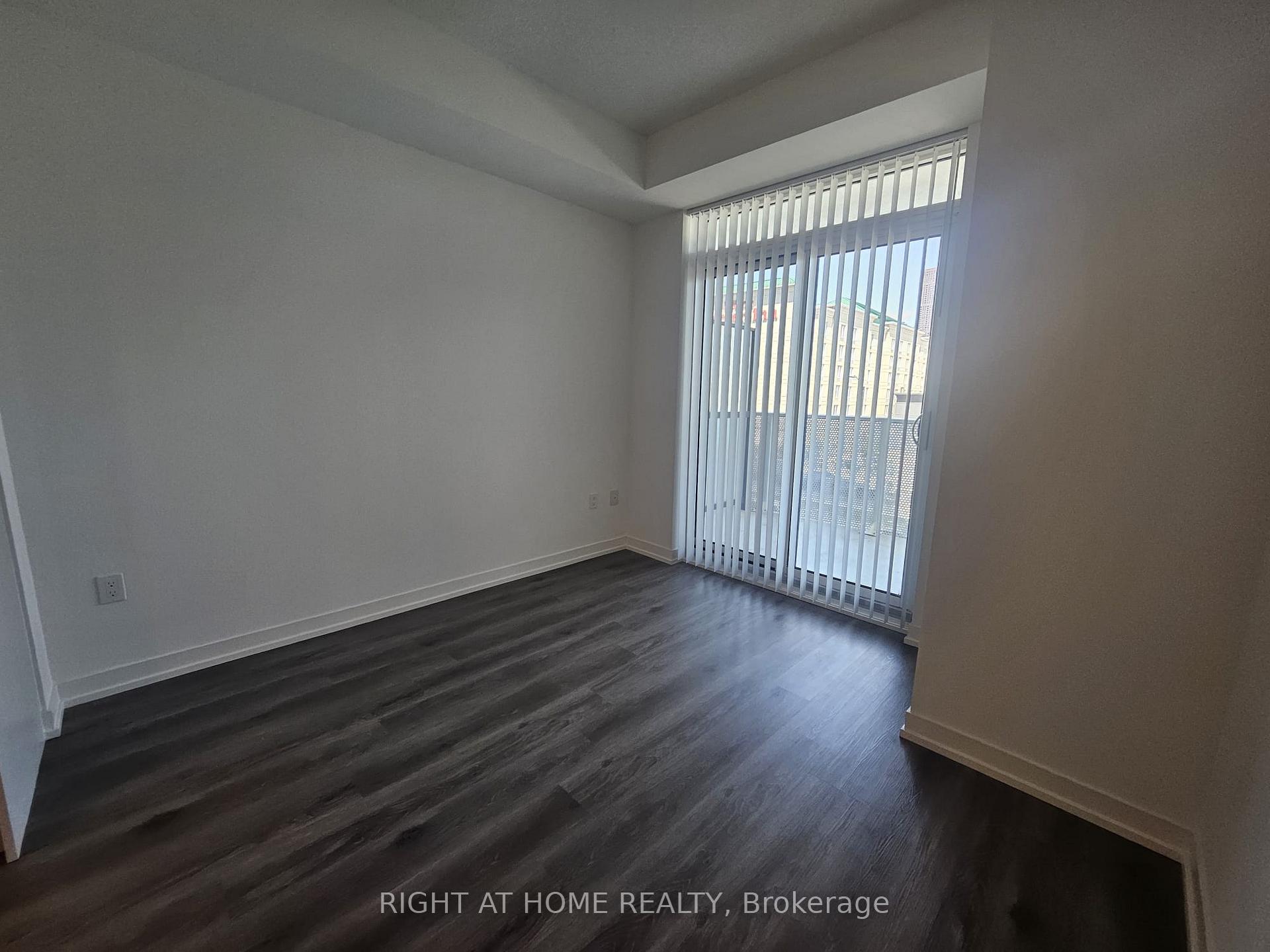 Photo 7 of Unit 316, 28 Interchange Way, Vaughan, Vaughan Corporate Centre — HOMEH