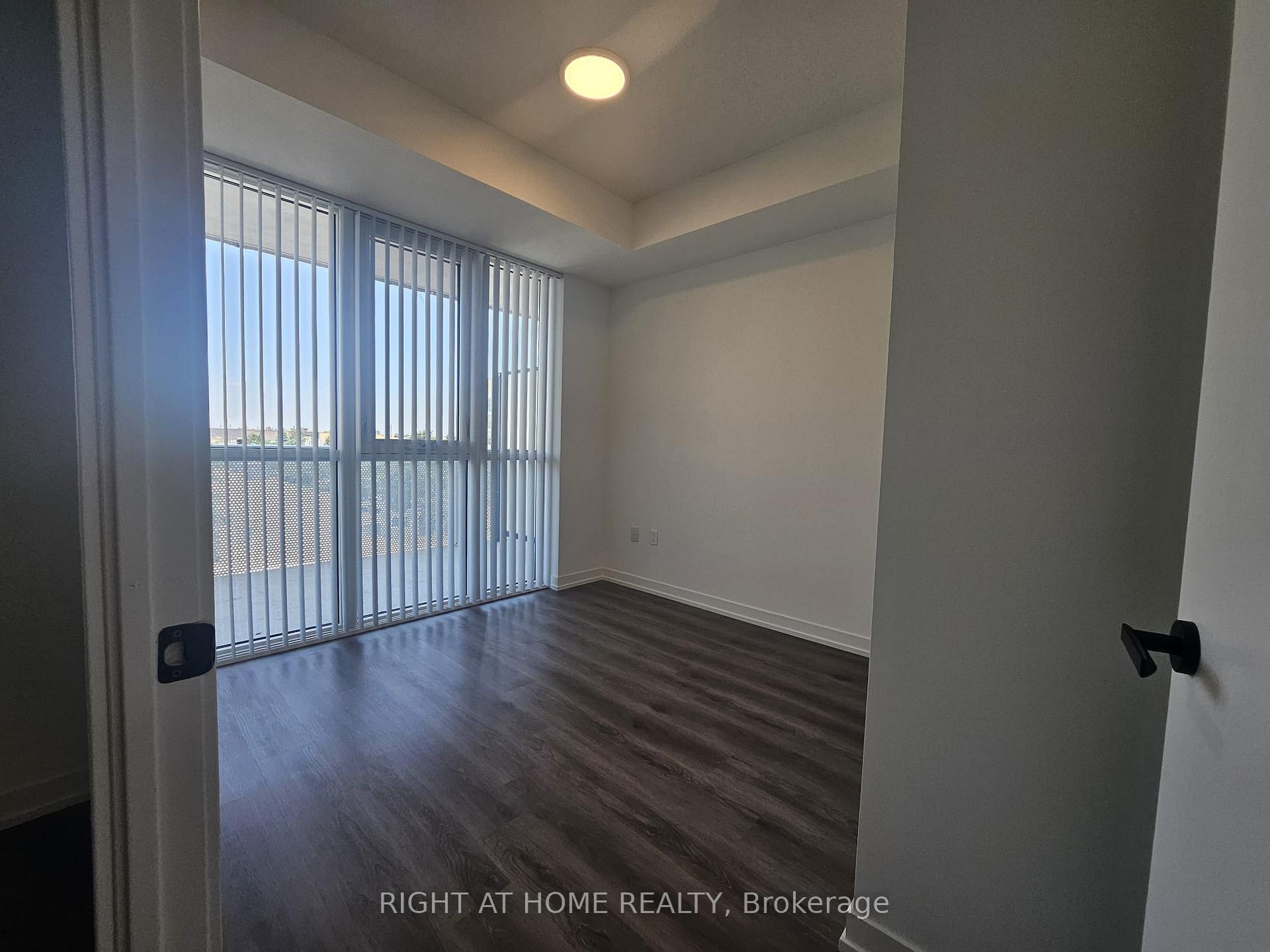 Photo 9 of Unit 316, 28 Interchange Way, Vaughan, Vaughan Corporate Centre — HOMEH