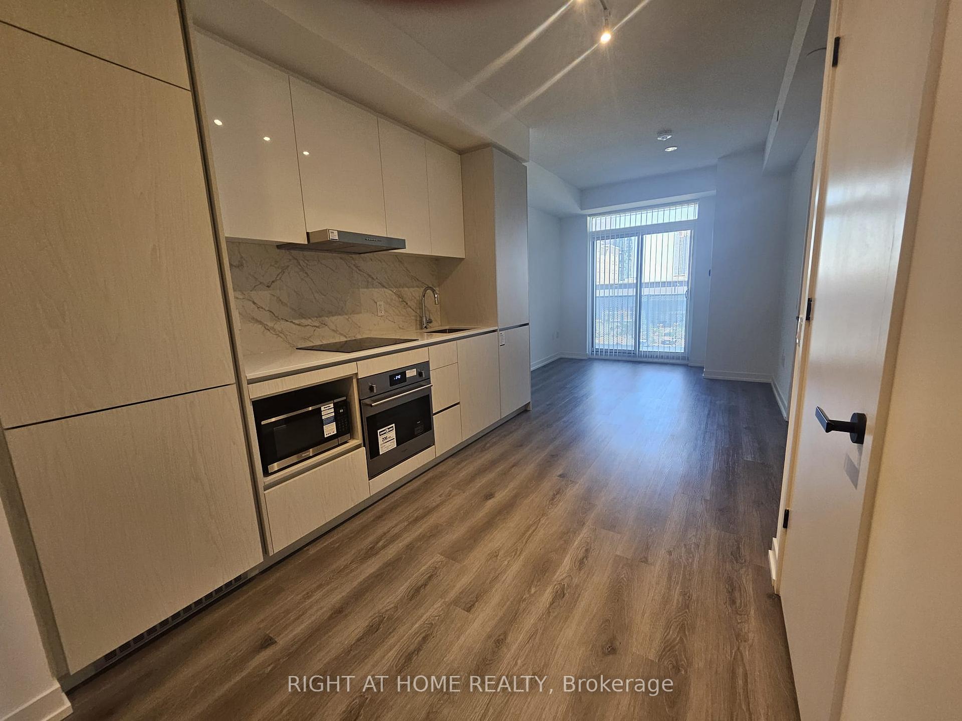 Photo 10 of Unit 316, 28 Interchange Way, Vaughan, Vaughan Corporate Centre — HOMEH