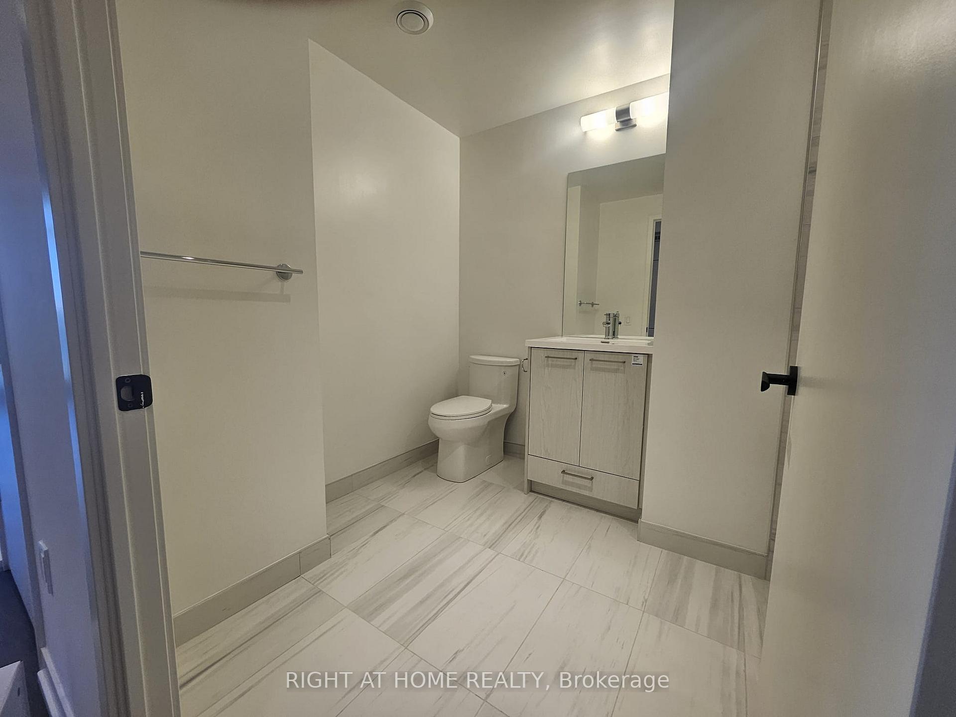 Photo 15 of Unit 316, 28 Interchange Way, Vaughan, Vaughan Corporate Centre — HOMEH