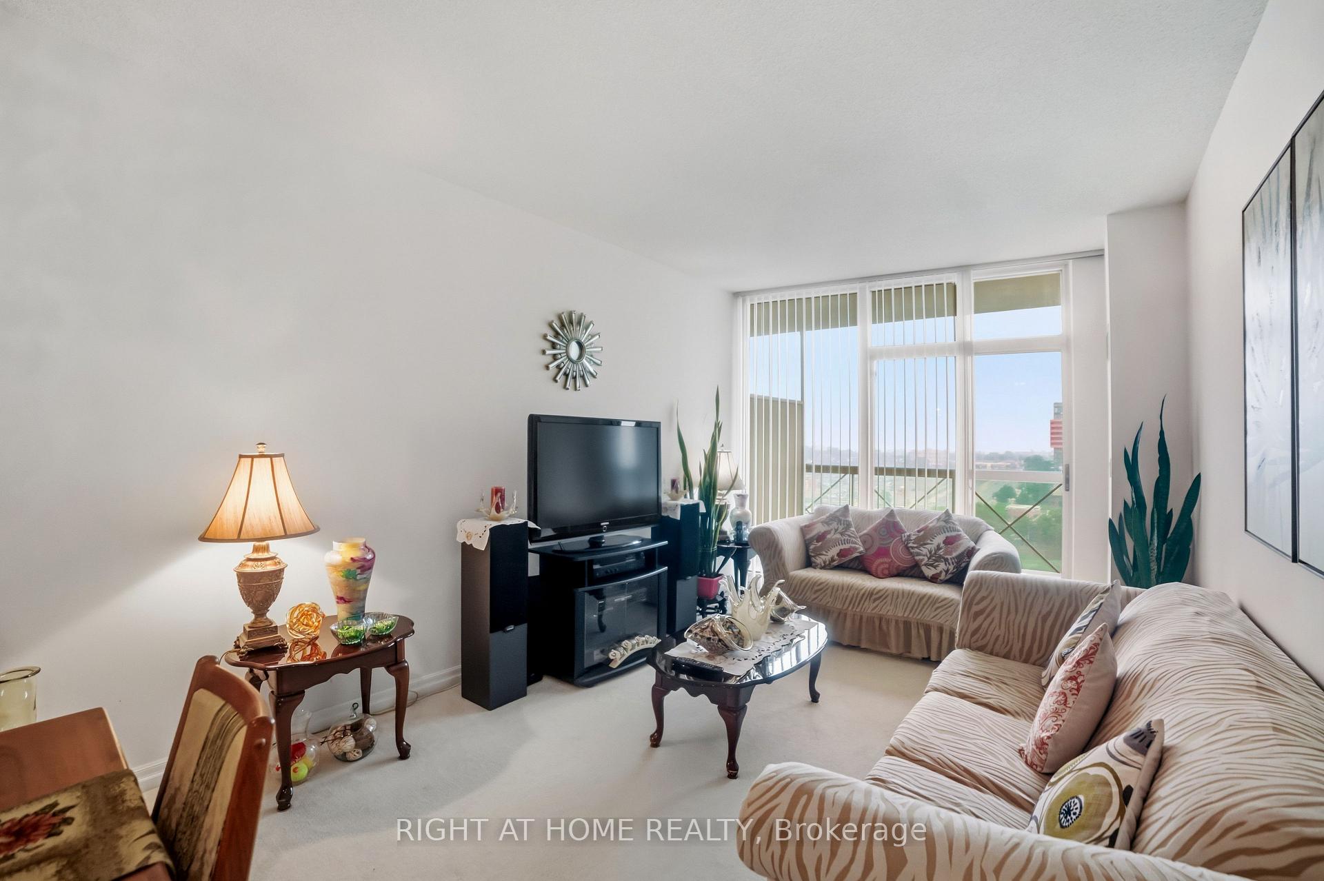 Photo 13 of Unit 1007, 1359 Rathburn Road E, Mississauga, Rathwood — HOMEH