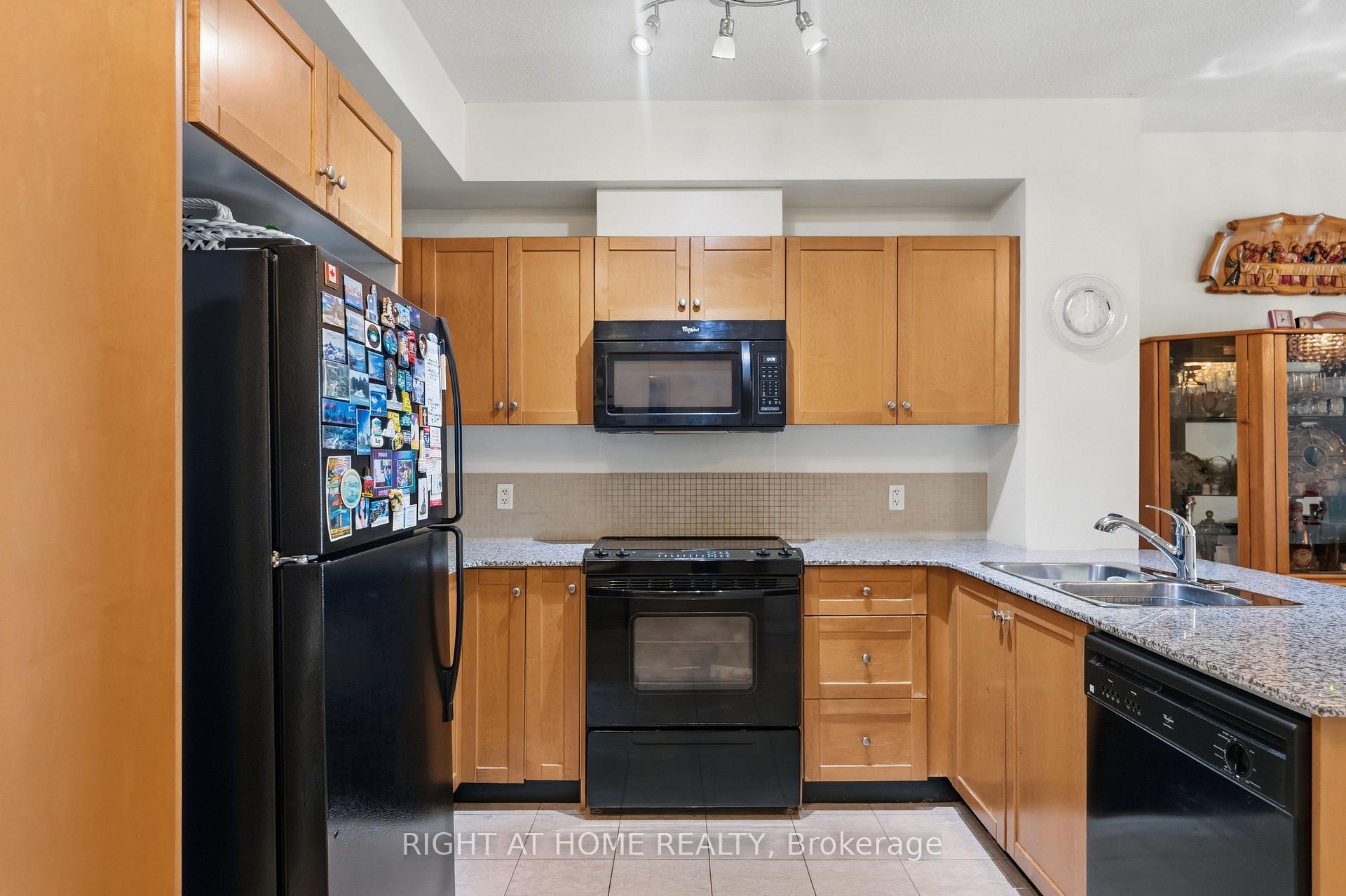 Photo 16 of Unit 1007, 1359 Rathburn Road E, Mississauga, Rathwood — HOMEH