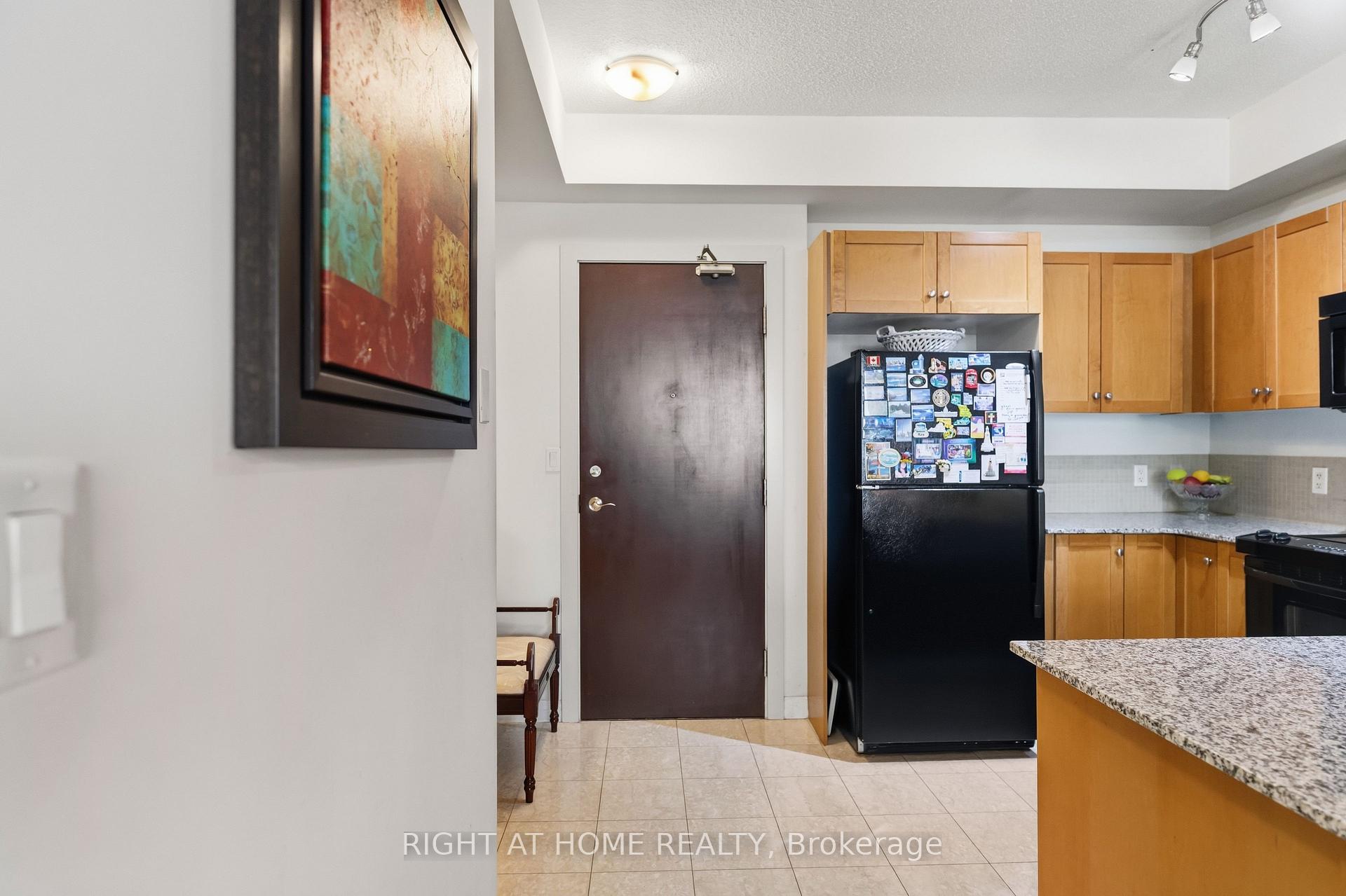 Photo 17 of Unit 1007, 1359 Rathburn Road E, Mississauga, Rathwood — HOMEH