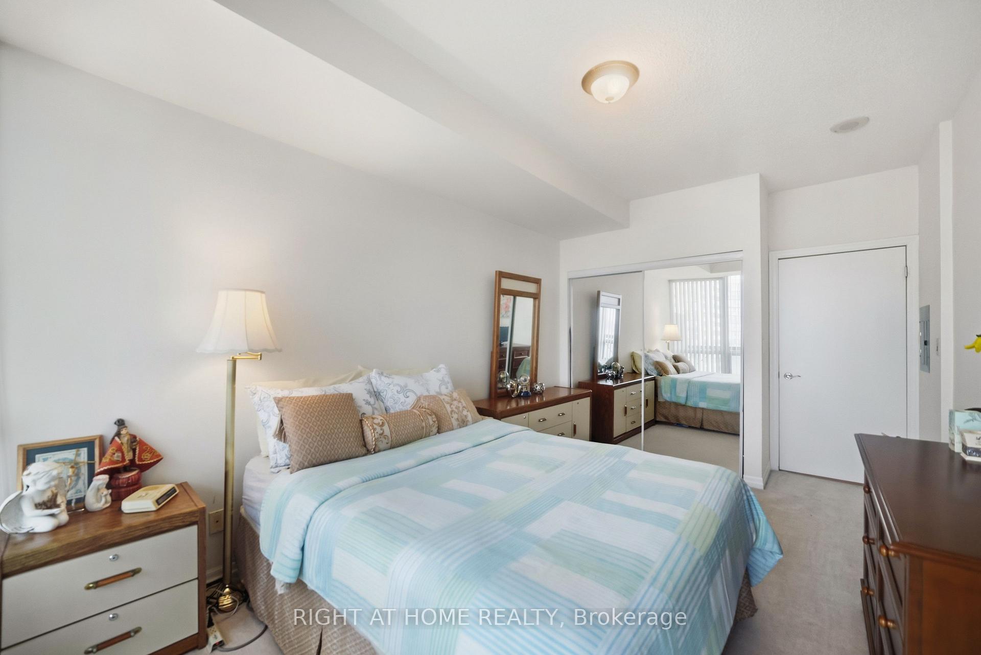 Photo 18 of Unit 1007, 1359 Rathburn Road E, Mississauga, Rathwood — HOMEH