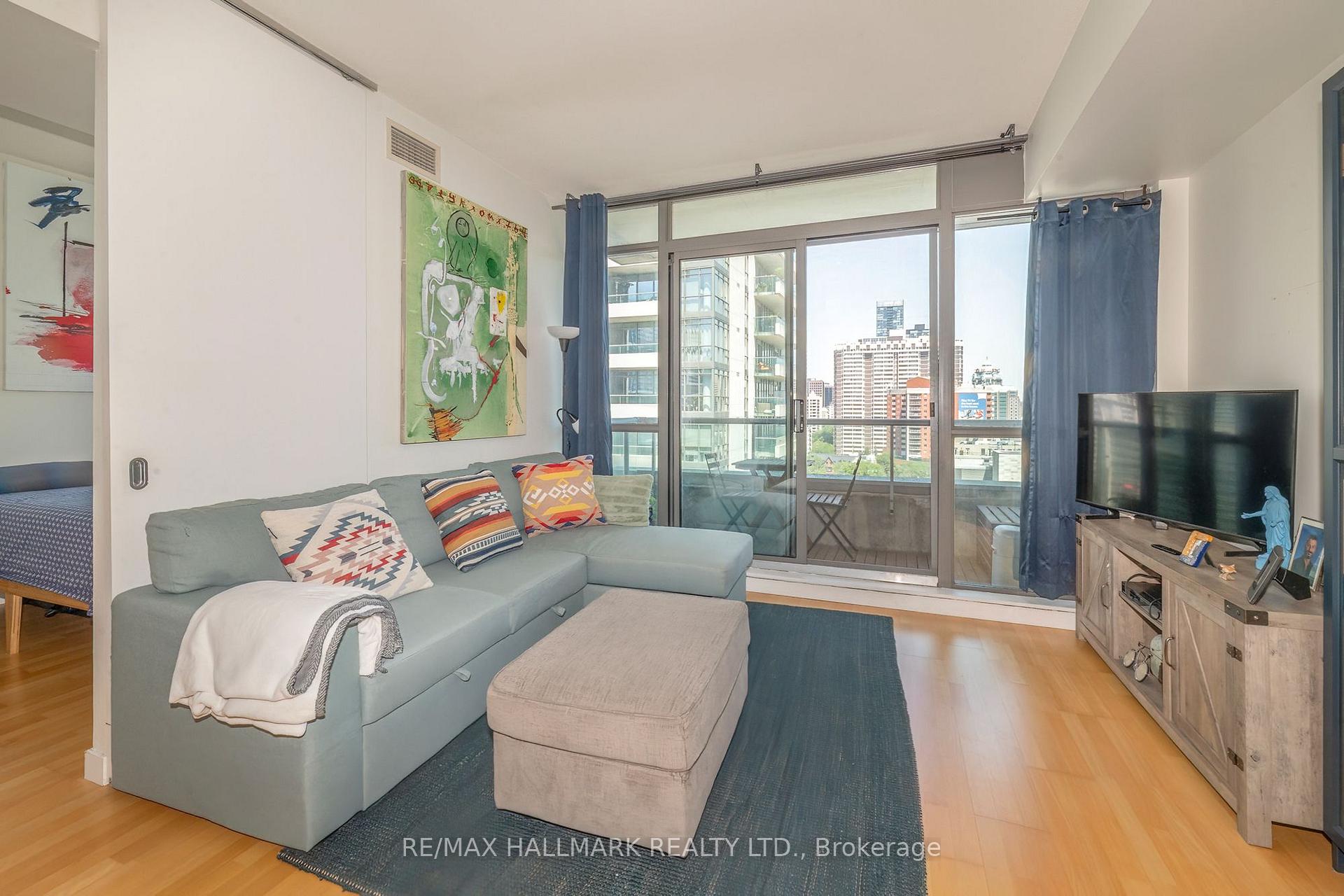 Photo 4 of Unit 1506, 281 Mutual Street, Toronto, Church-Yonge Corridor — HOMEH