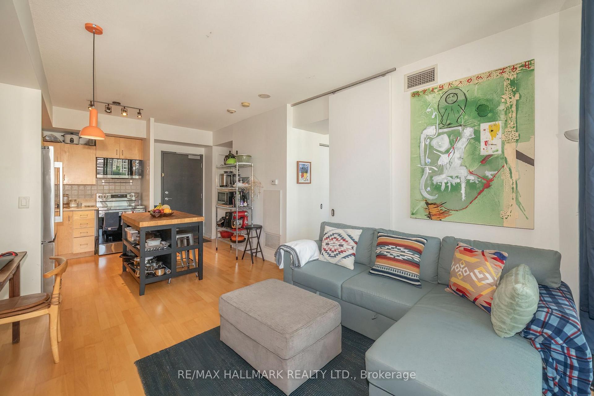 Photo 5 of Unit 1506, 281 Mutual Street, Toronto, Church-Yonge Corridor — HOMEH