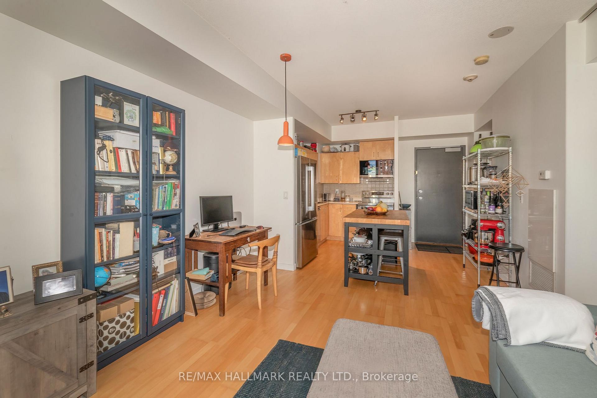 Photo 6 of Unit 1506, 281 Mutual Street, Toronto, Church-Yonge Corridor — HOMEH