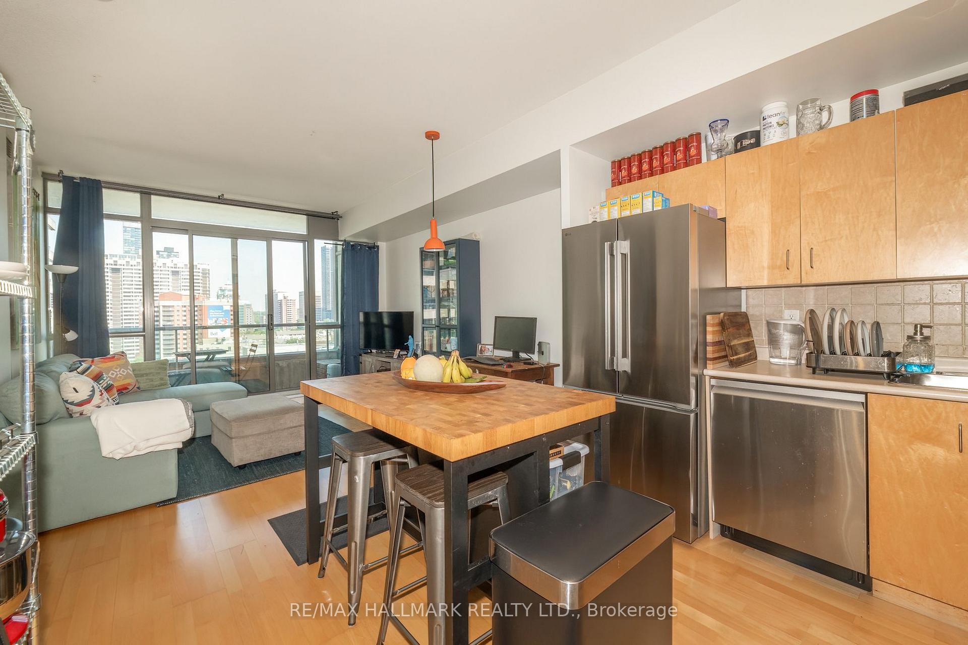 Photo 9 of Unit 1506, 281 Mutual Street, Toronto, Church-Yonge Corridor — HOMEH