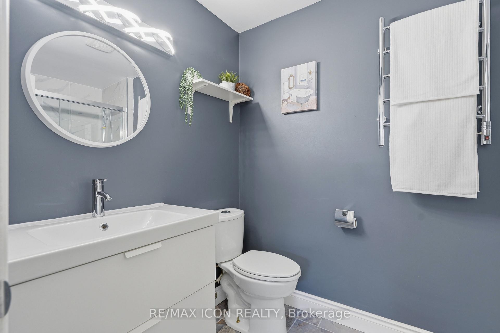 Photo 36 of 66 Ashley Crescent, London, South X — HOMEH