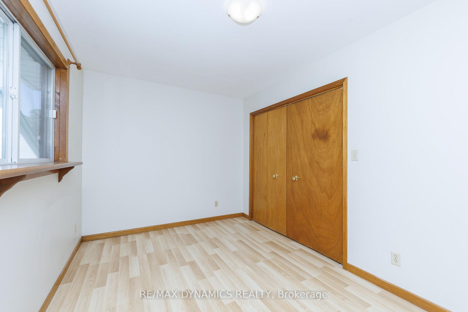 Photo 20 of 7701 Badger Road, Niagara Falls, West Wood — HOMEH