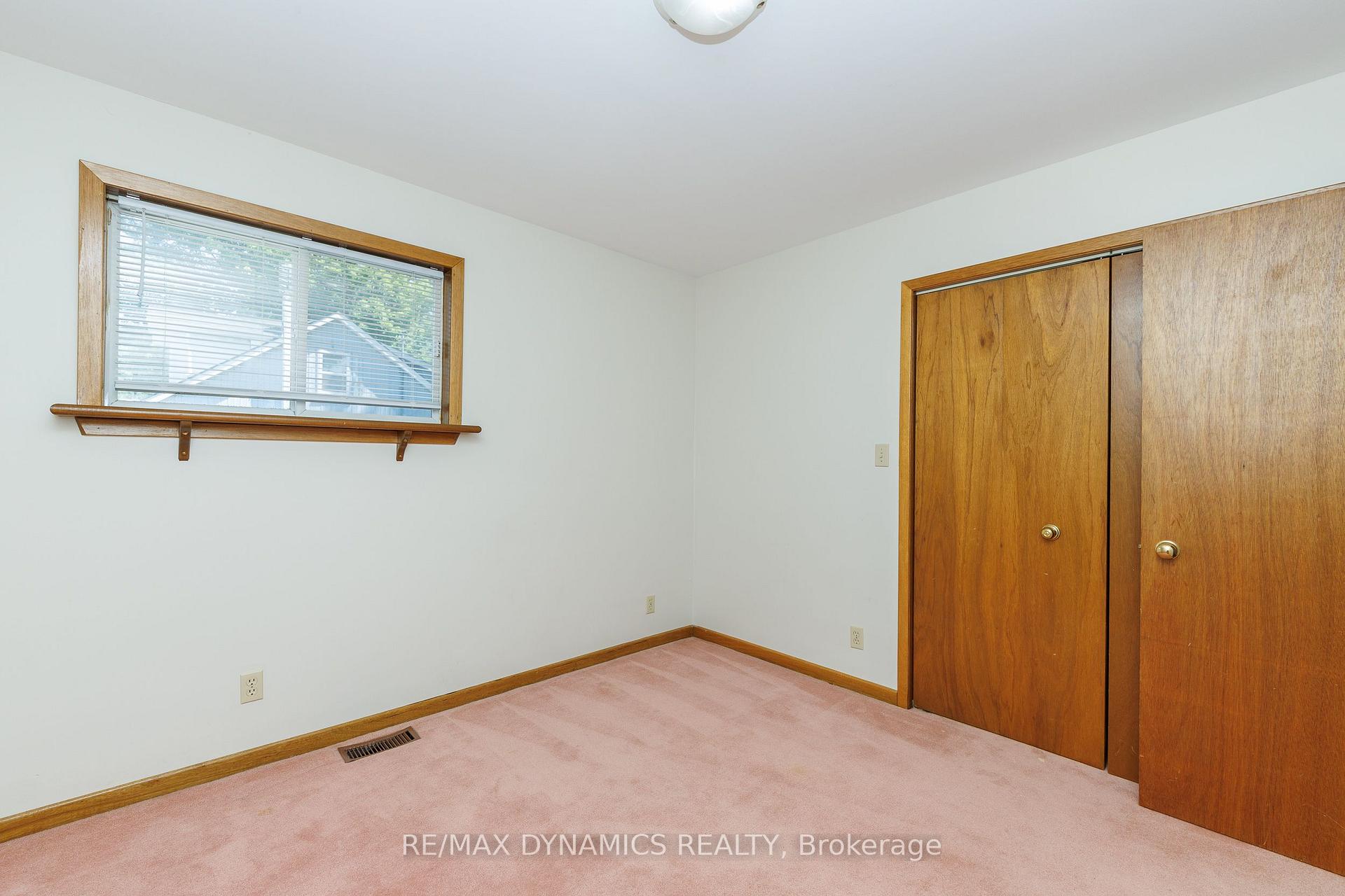 Photo 21 of 7701 Badger Road, Niagara Falls, West Wood — HOMEH
