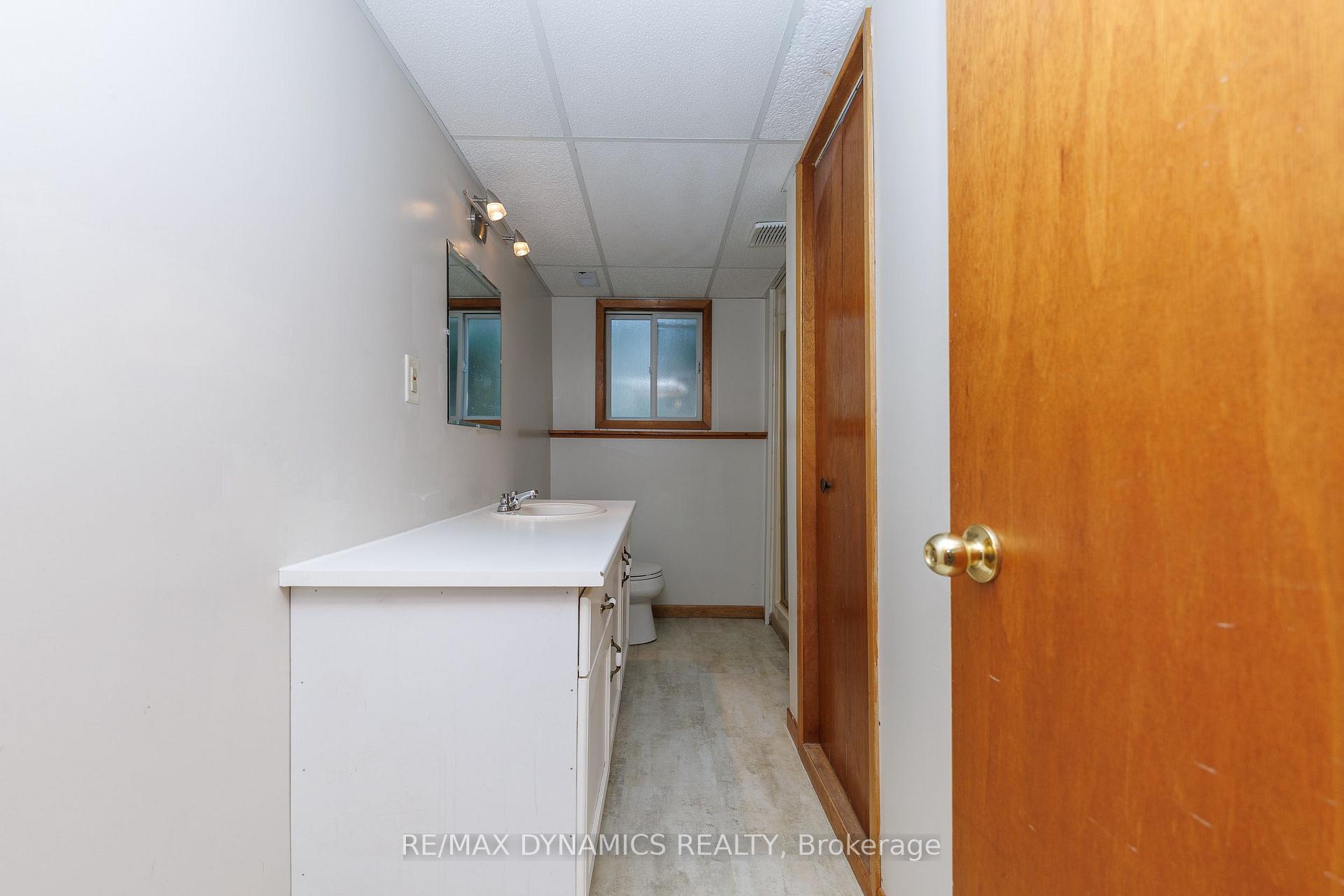 Photo 26 of 7701 Badger Road, Niagara Falls, West Wood — HOMEH