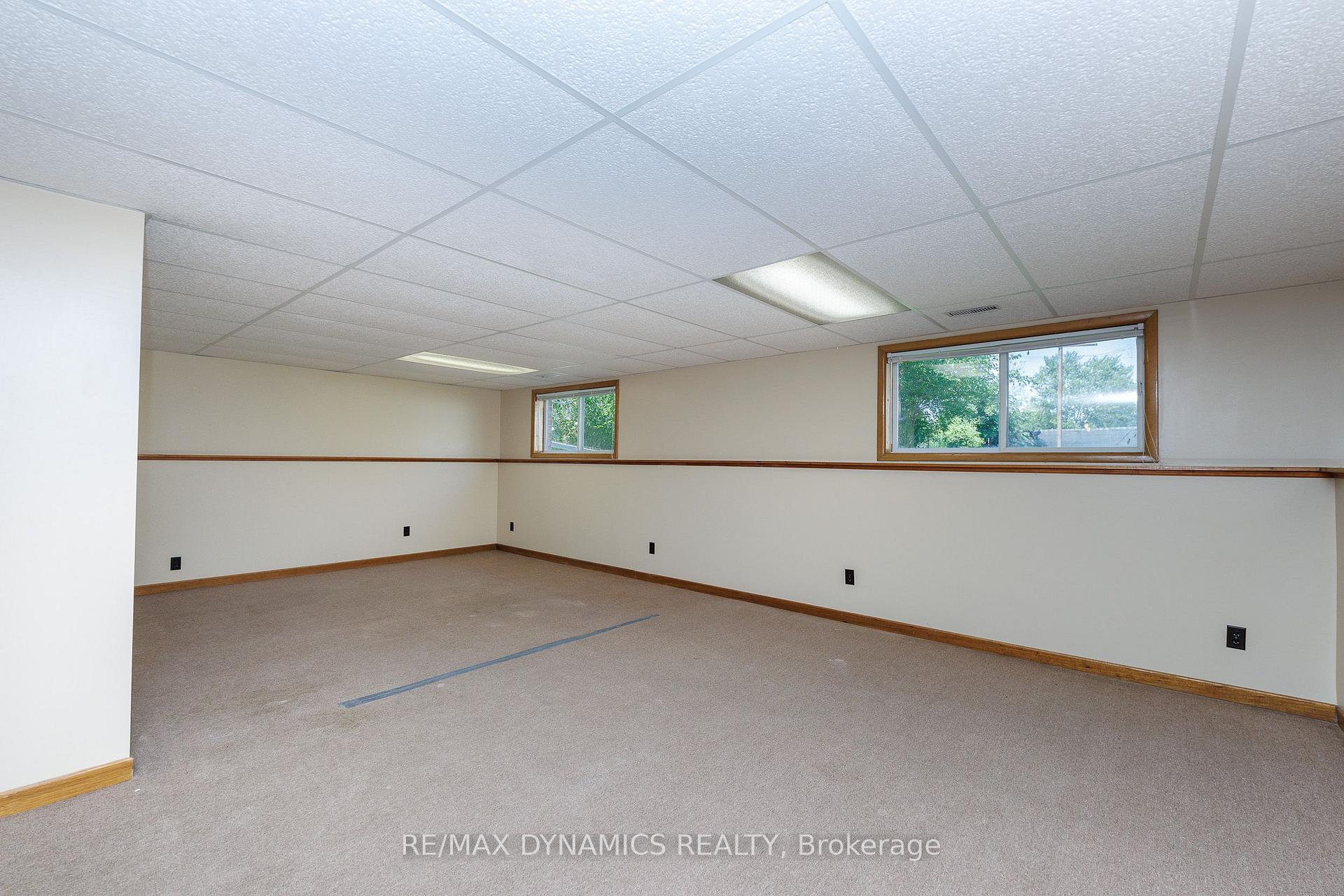 Photo 28 of 7701 Badger Road, Niagara Falls, West Wood — HOMEH