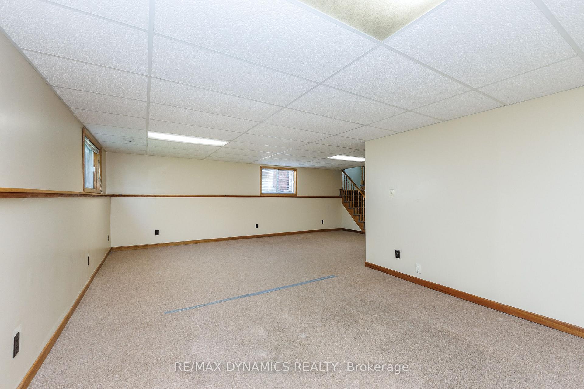 Photo 29 of 7701 Badger Road, Niagara Falls, West Wood — HOMEH