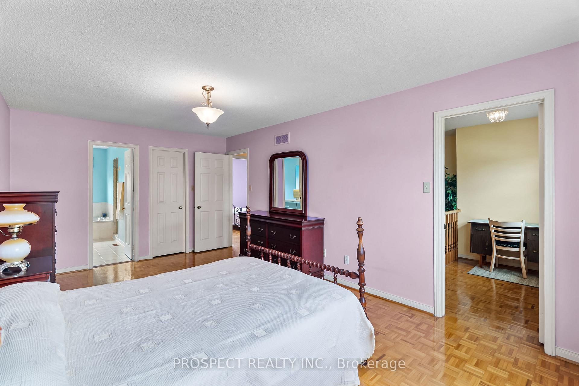 Photo 19 of 9 Wheatley Road, Vaughan, Maple — HOMEH