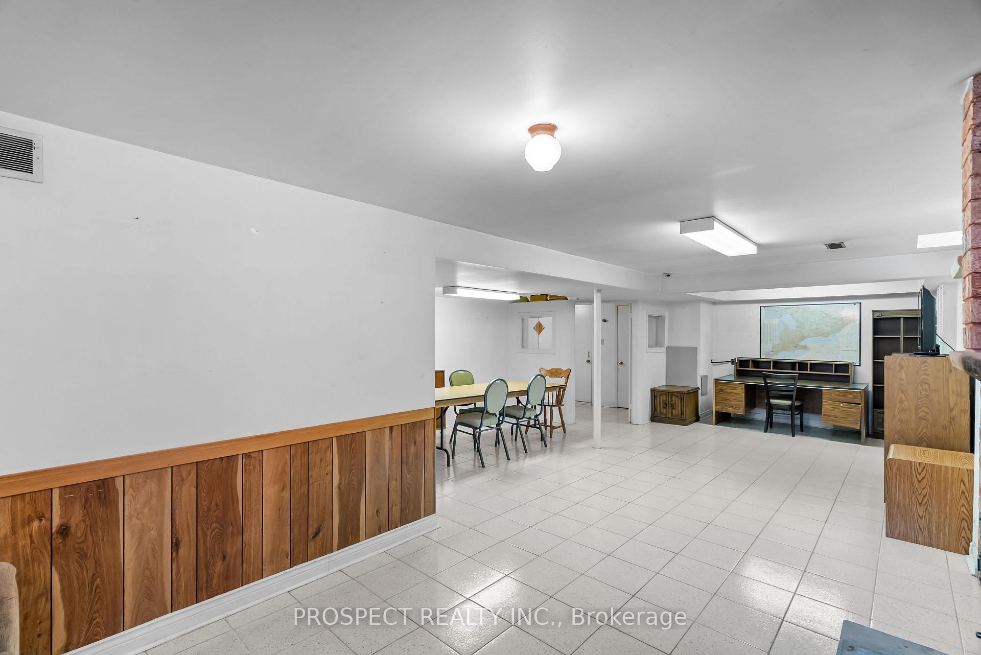 Photo 33 of 9 Wheatley Road, Vaughan, Maple — HOMEH
