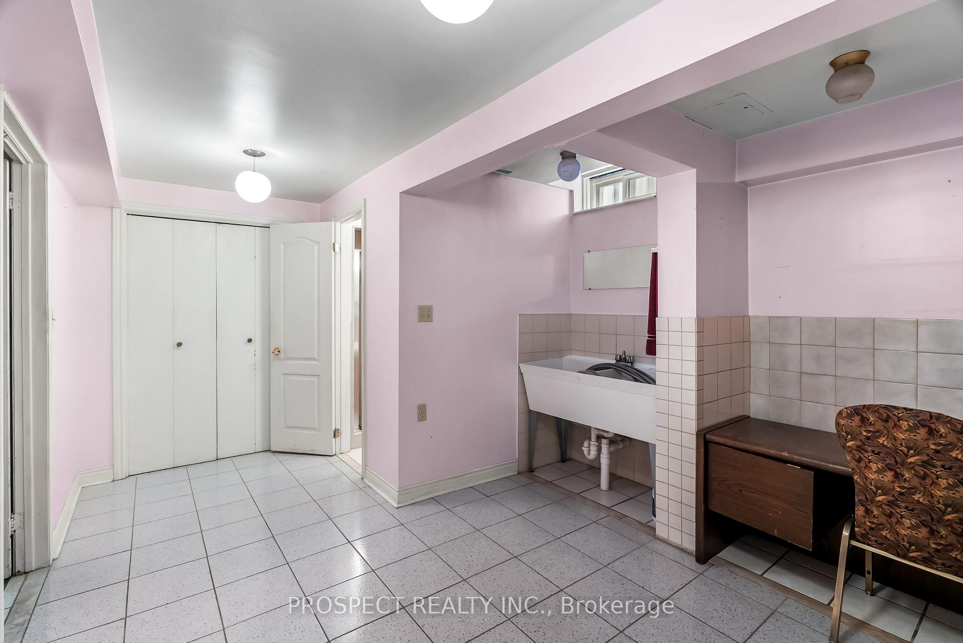 Photo 36 of 9 Wheatley Road, Vaughan, Maple — HOMEH