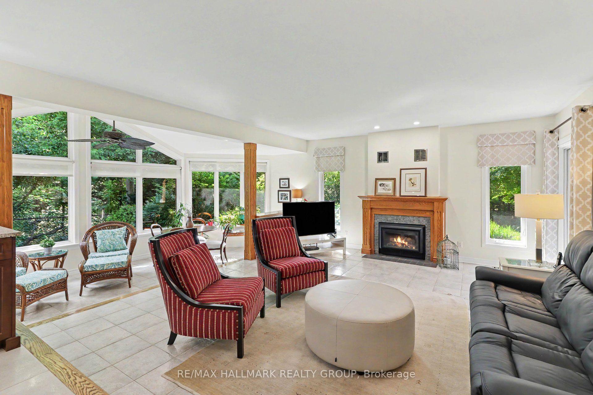 Photo 12 of 682 Kama Place, Ottawa, Rothwell Heights — HOMEH