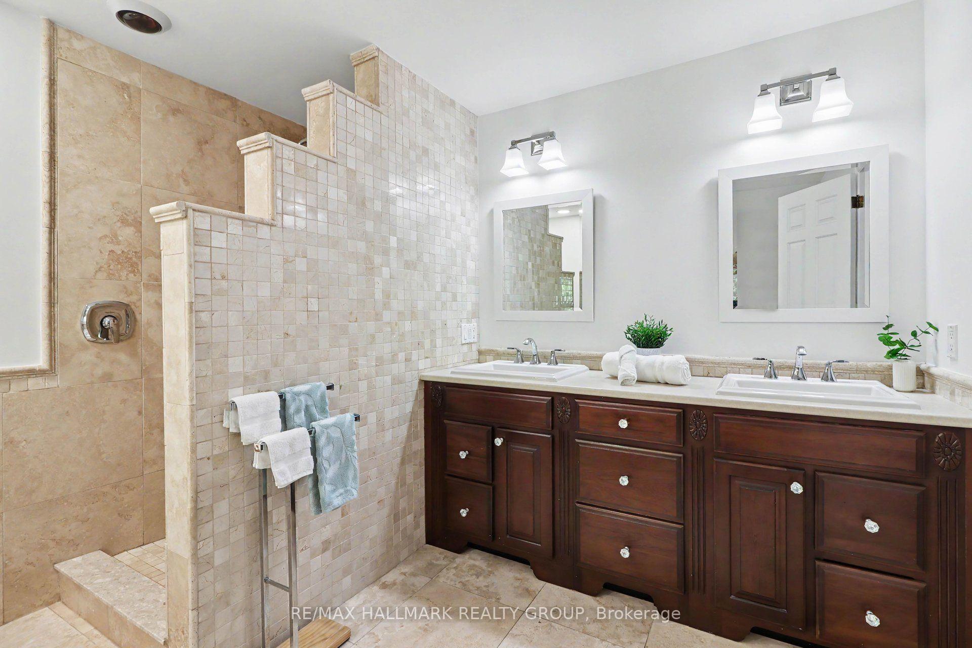 Photo 21 of 682 Kama Place, Ottawa, Rothwell Heights — HOMEH