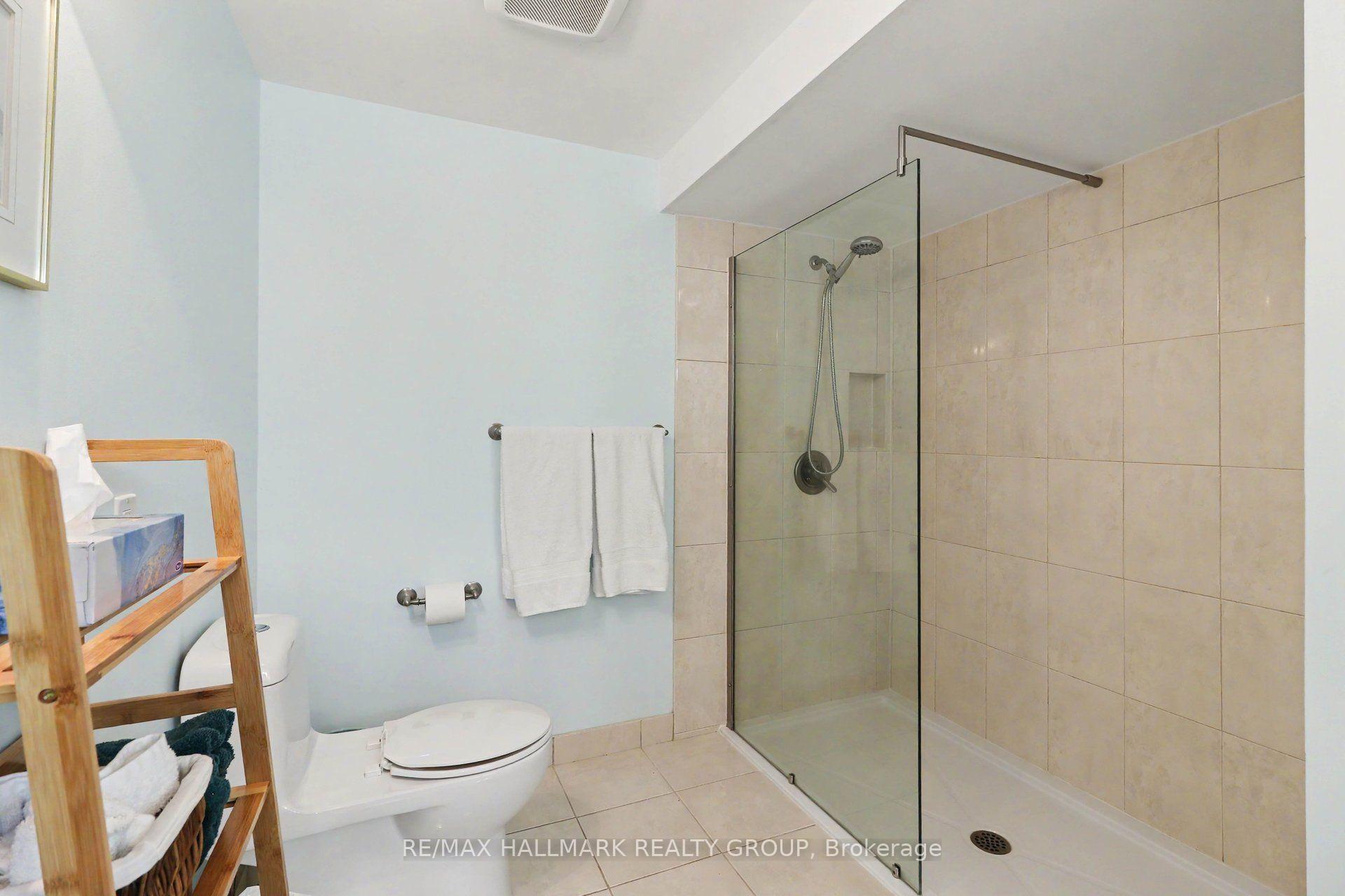 Photo 32 of 682 Kama Place, Ottawa, Rothwell Heights — HOMEH