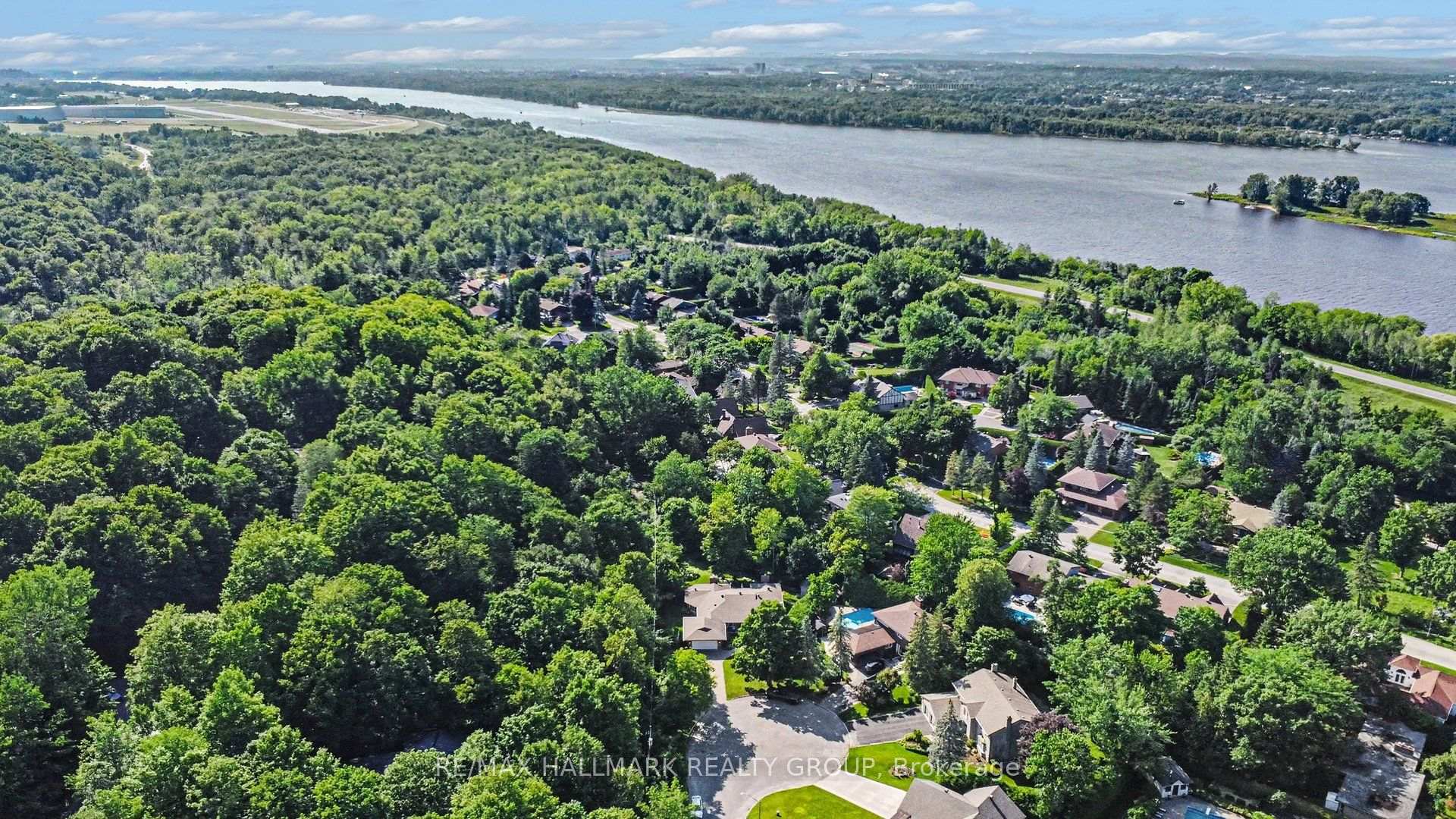 Photo 44 of 682 Kama Place, Ottawa, Rothwell Heights — HOMEH
