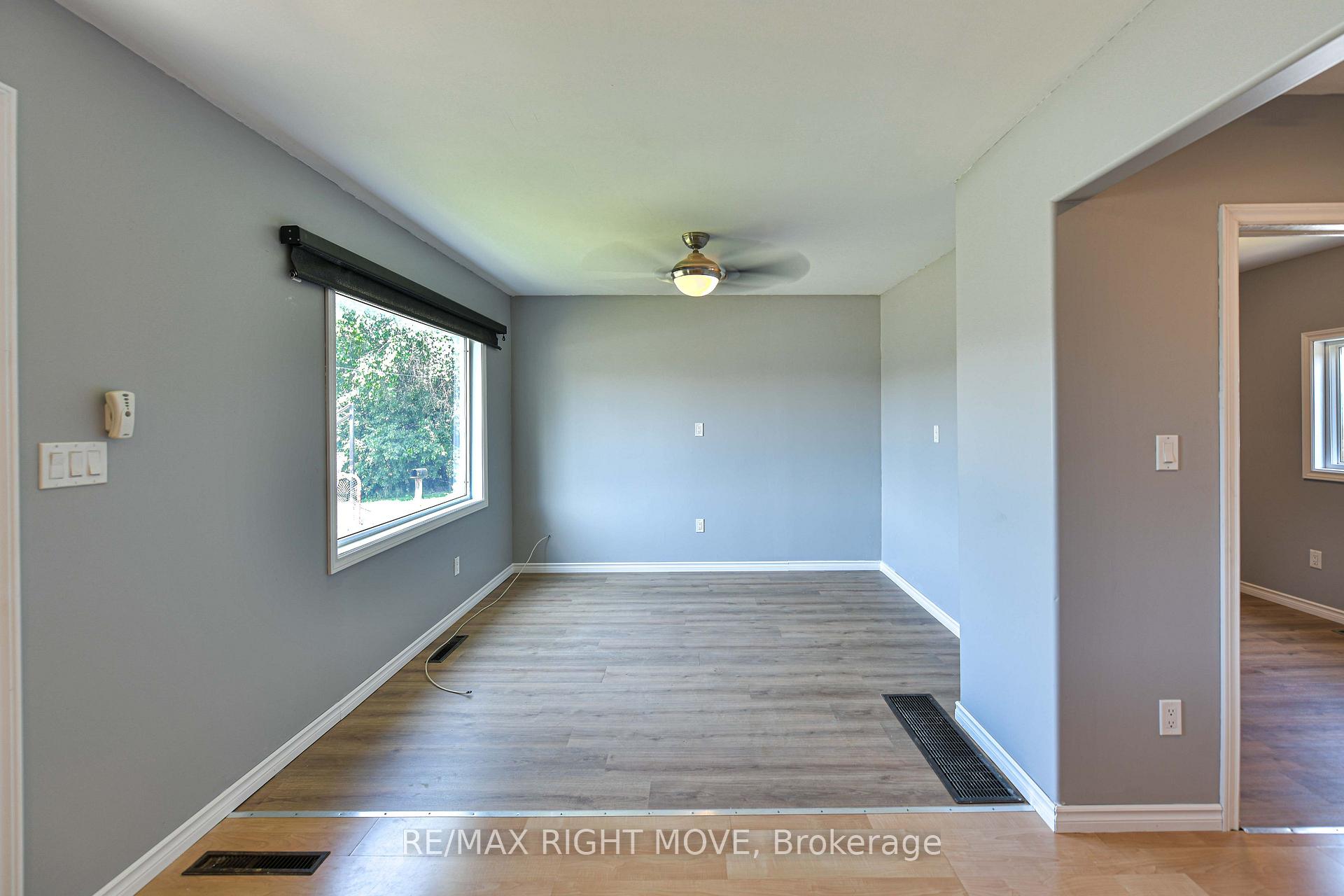 Photo 9 of 424 High Street, Orillia — HOMEH