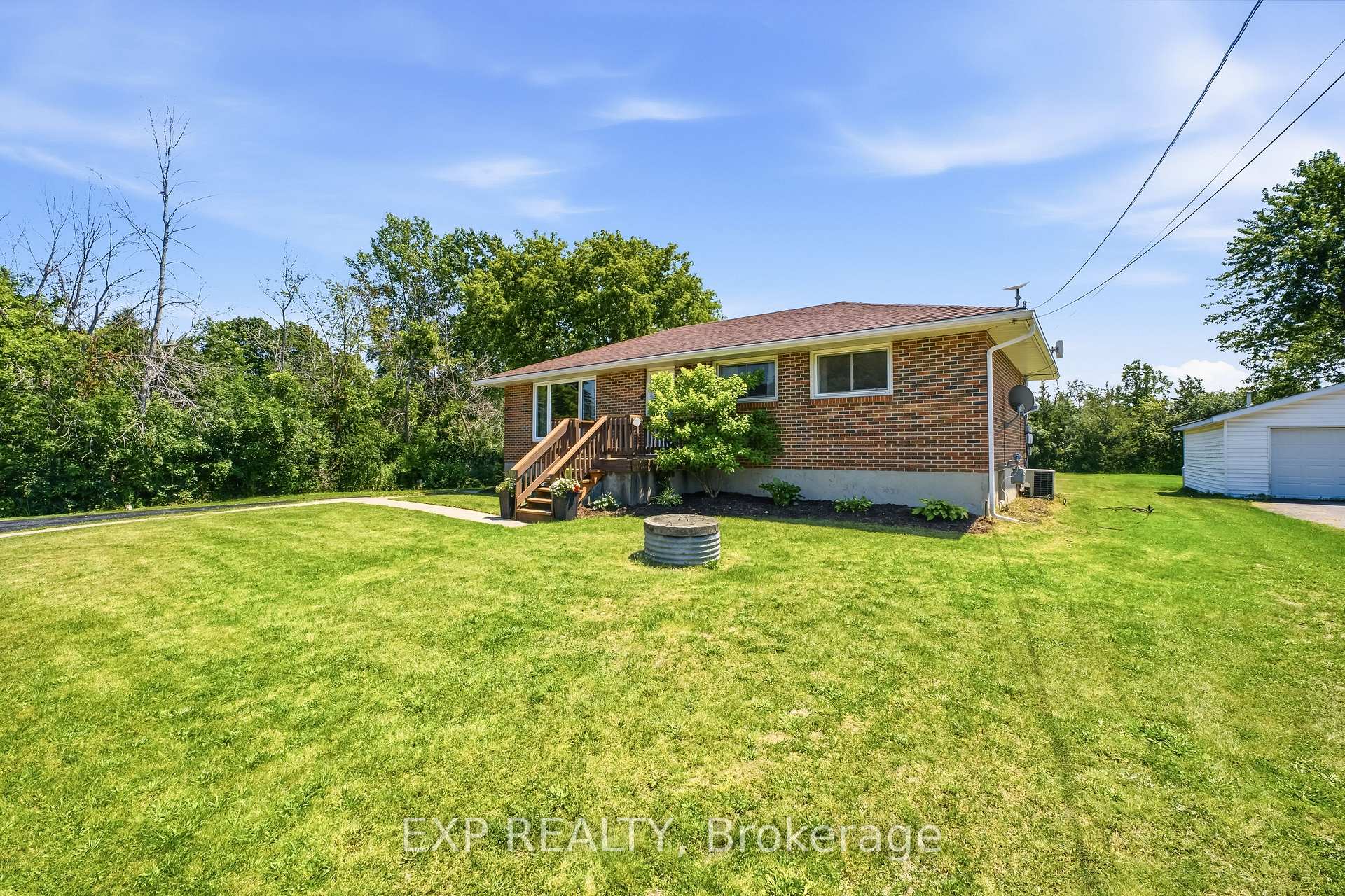 Photo 35 of 94 Johnstown Road, Quinte West, Sidney Ward — HOMEH