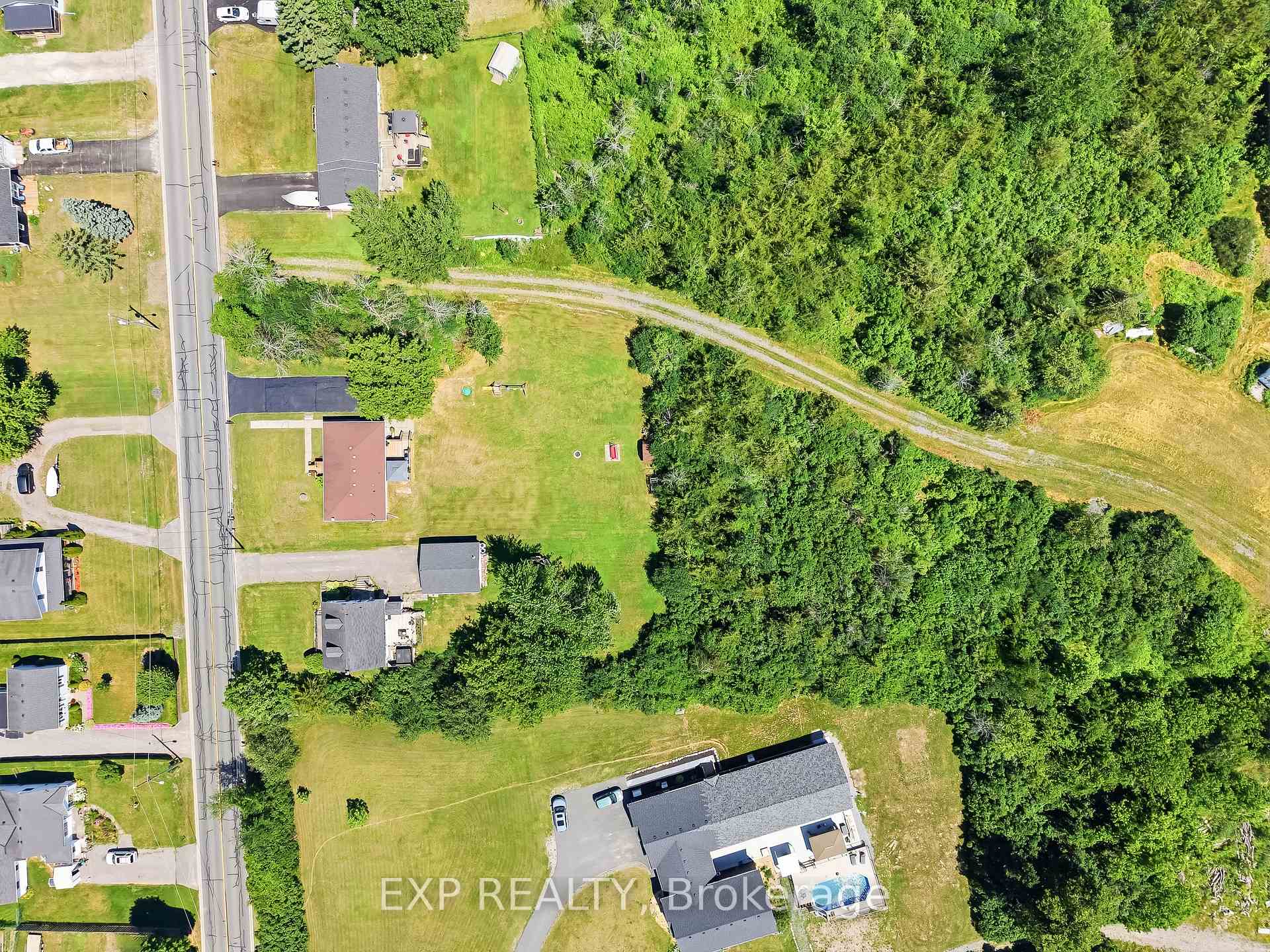 Photo 40 of 94 Johnstown Road, Quinte West, Sidney Ward — HOMEH
