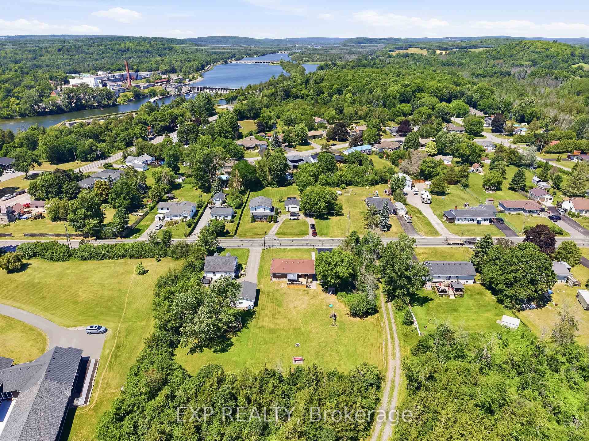 Photo 42 of 94 Johnstown Road, Quinte West, Sidney Ward — HOMEH
