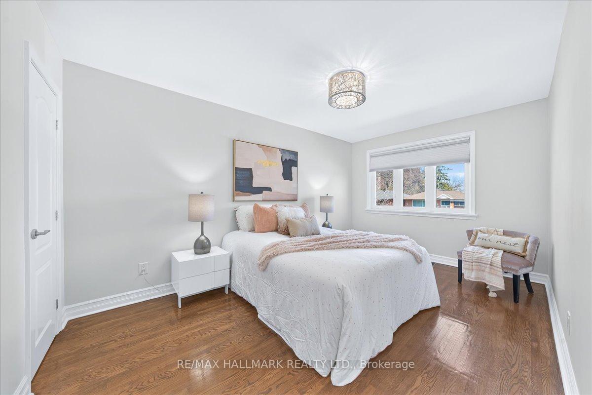 Photo 9 of 25 Fenley Drive, Etobicoke, Kingsview Village-The Westway — HOMEH