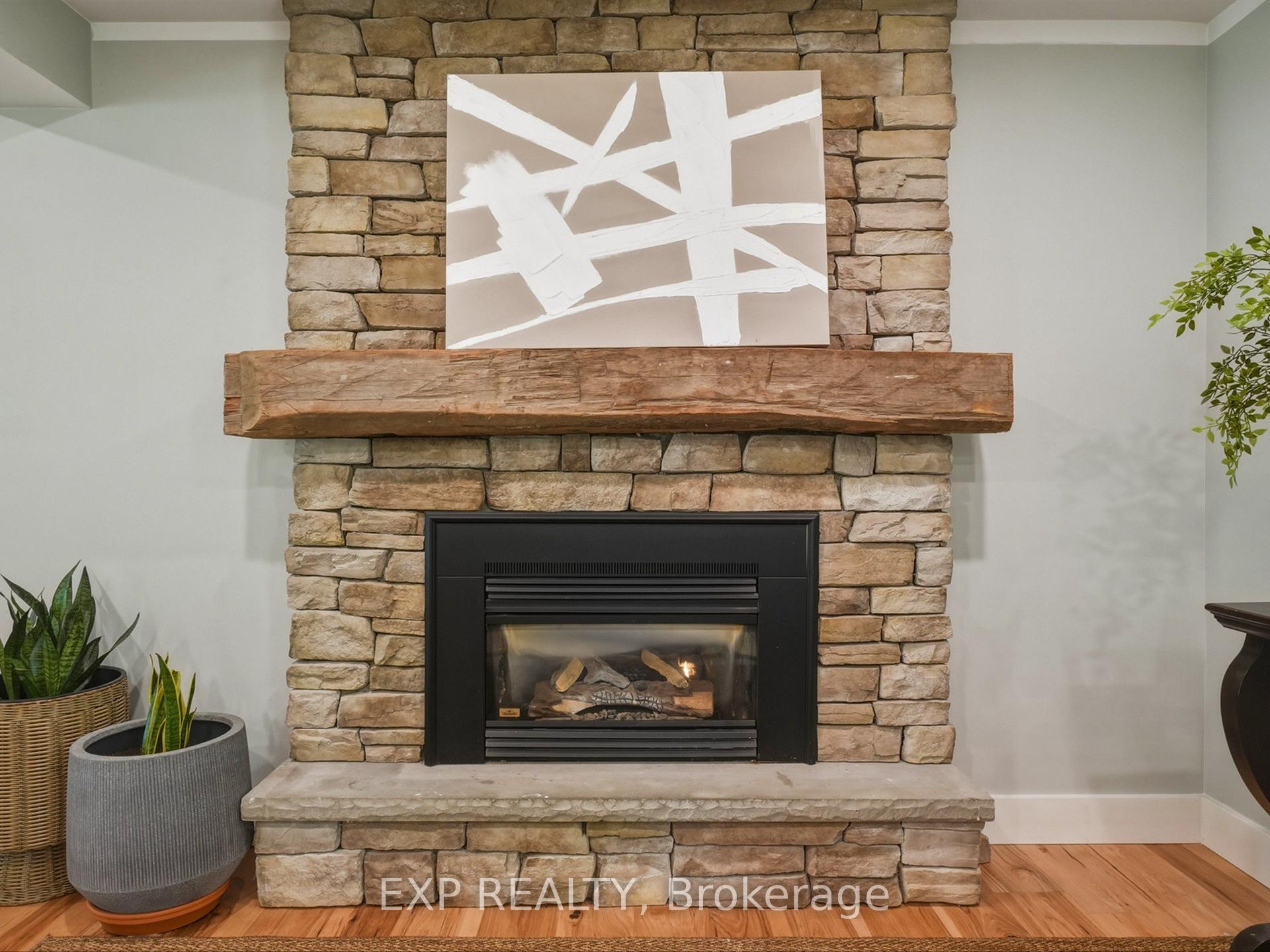 Photo 5 of 11 Spence Avenue, Springwater, Midhurst — HOMEH